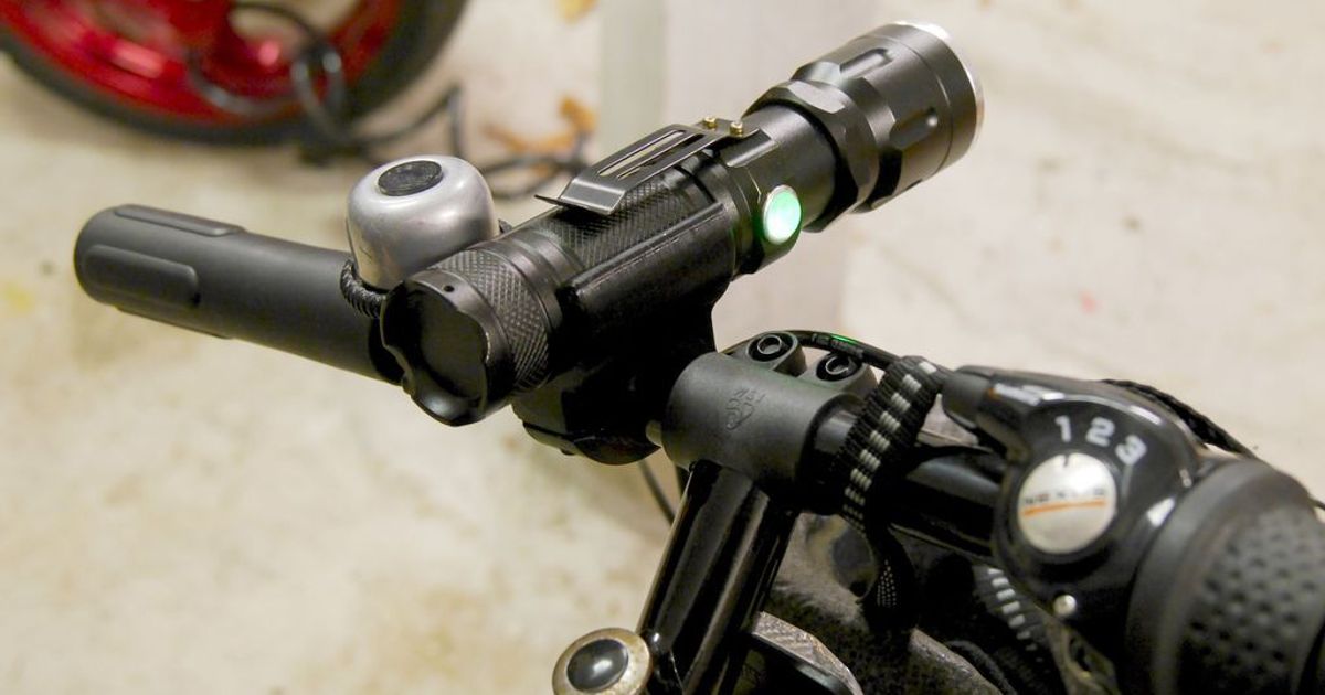 Flashlight Bicycle holder by Fagge Download free STL model