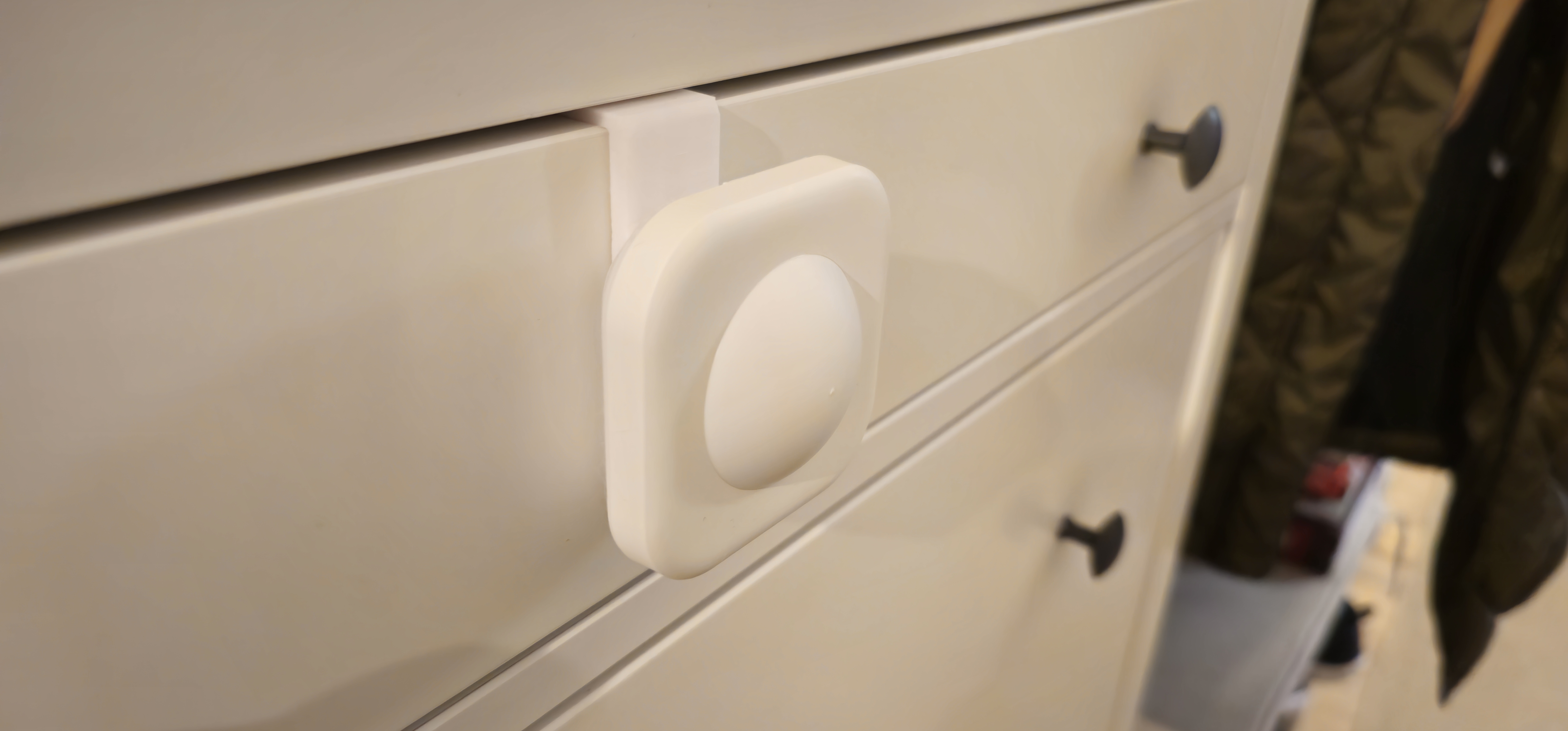 Ikea Vallhorn Holder for Kallax, Hemnes and Billy