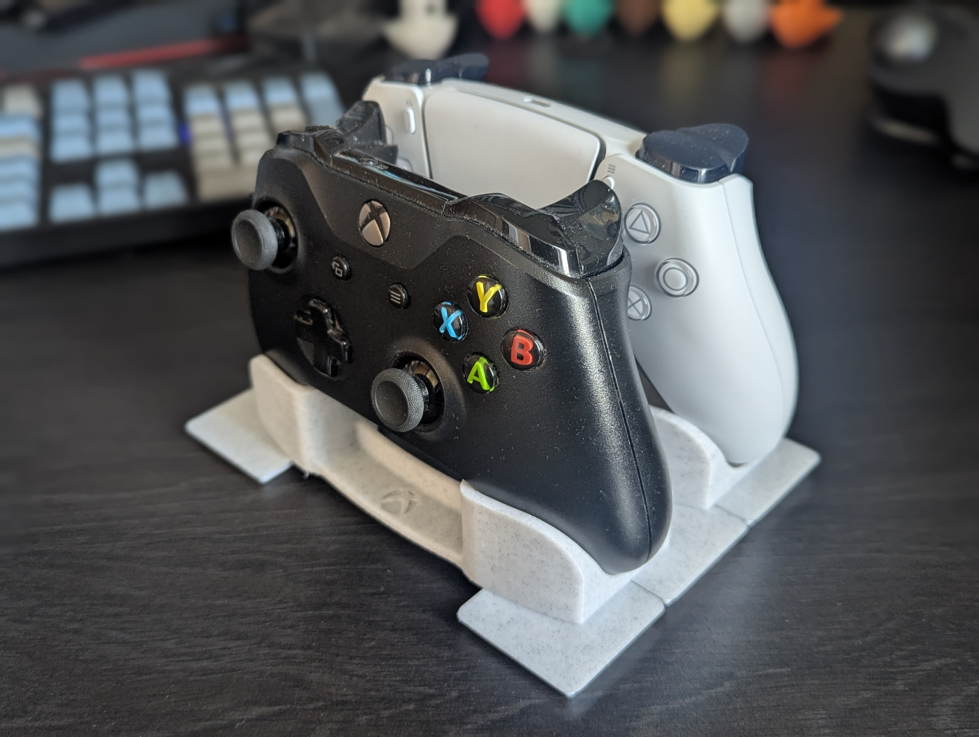 Xbox Dual Controller Stand on Gridfinity plate — miniatura 4