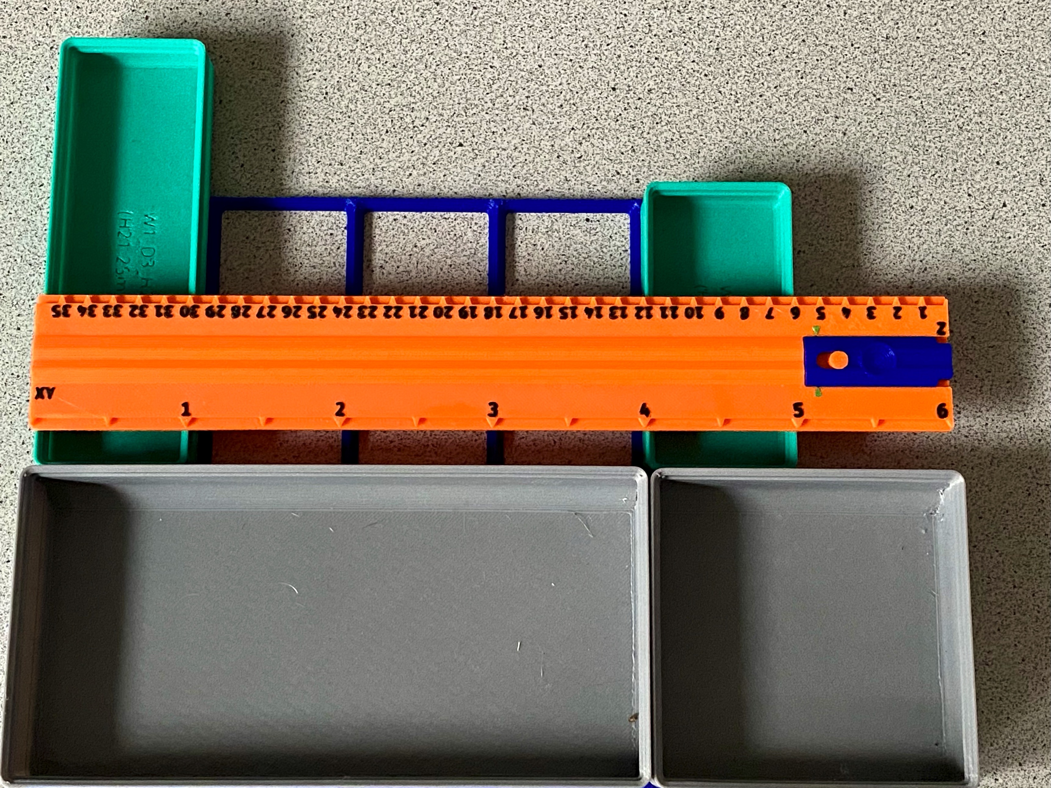 Miniatura 4 do modelo 3D Gridfinity Ruler 5+6 Grids