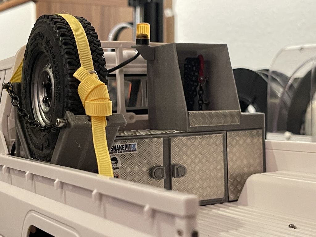 LC70 Battery Box — miniatura 4