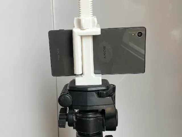 Smartphone tripod adapter