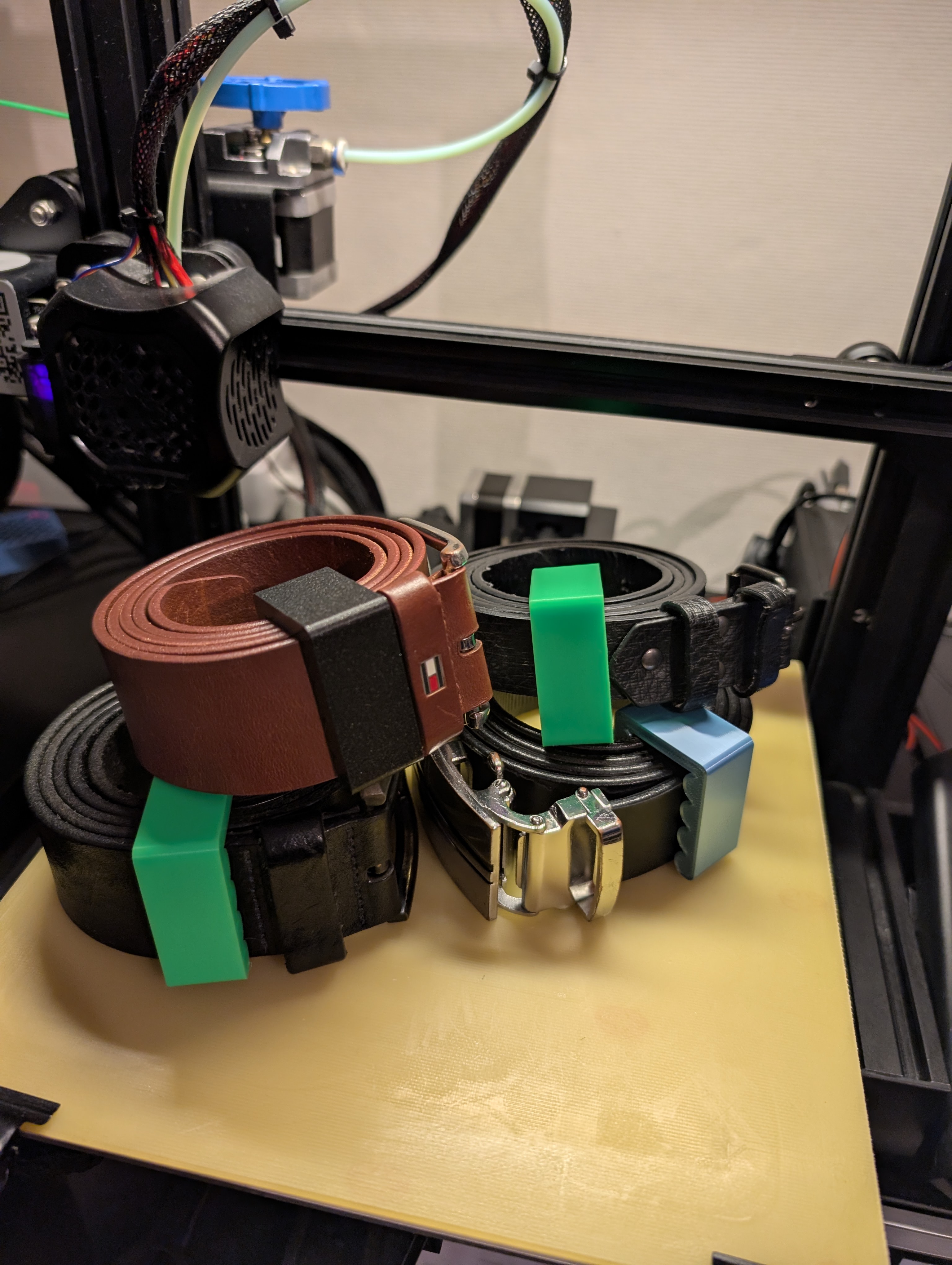 Beltclip for rolled-up belts