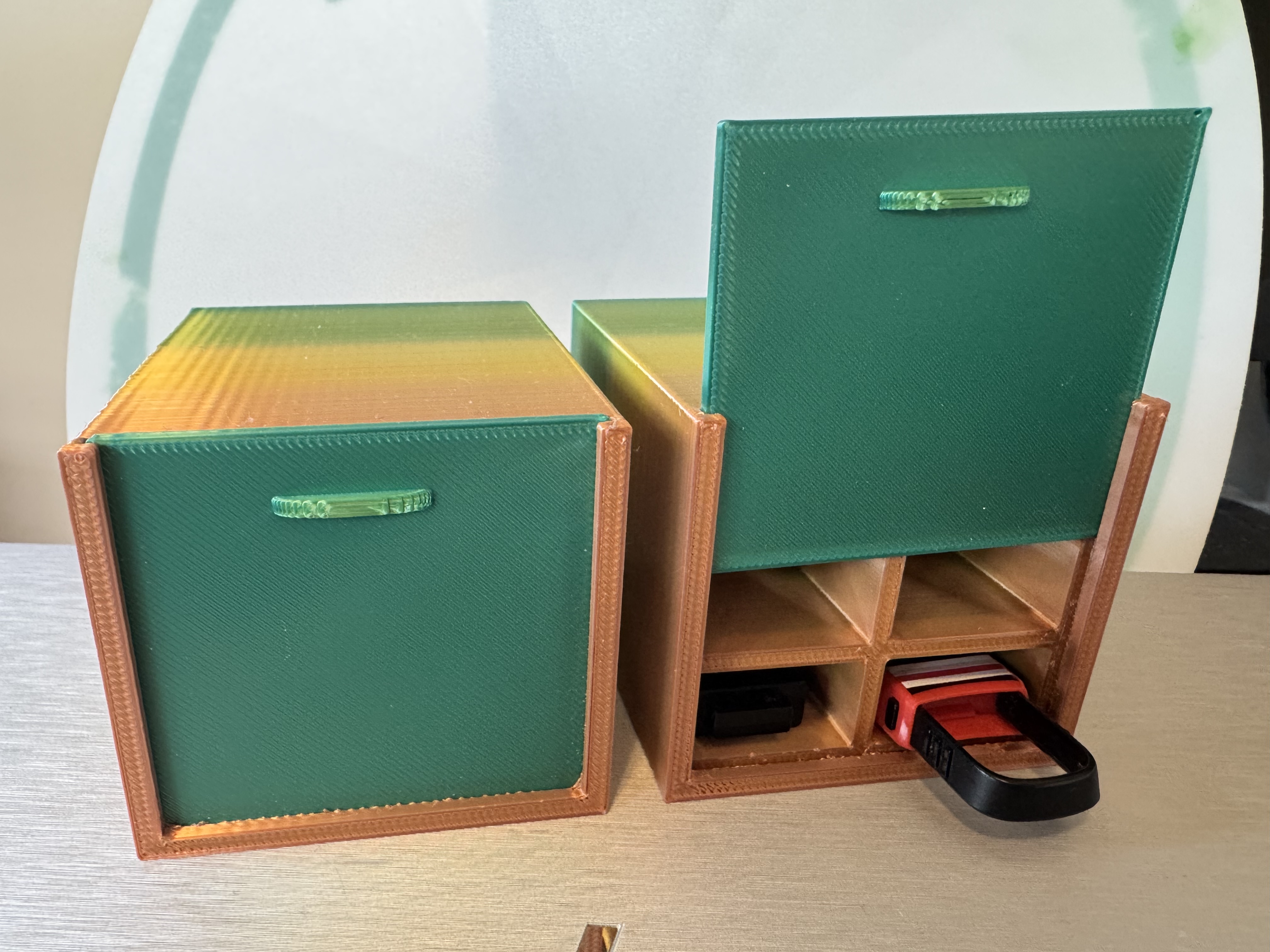 Thumb Drive Storage Box - Holds up to 6 thumb drives 3D model