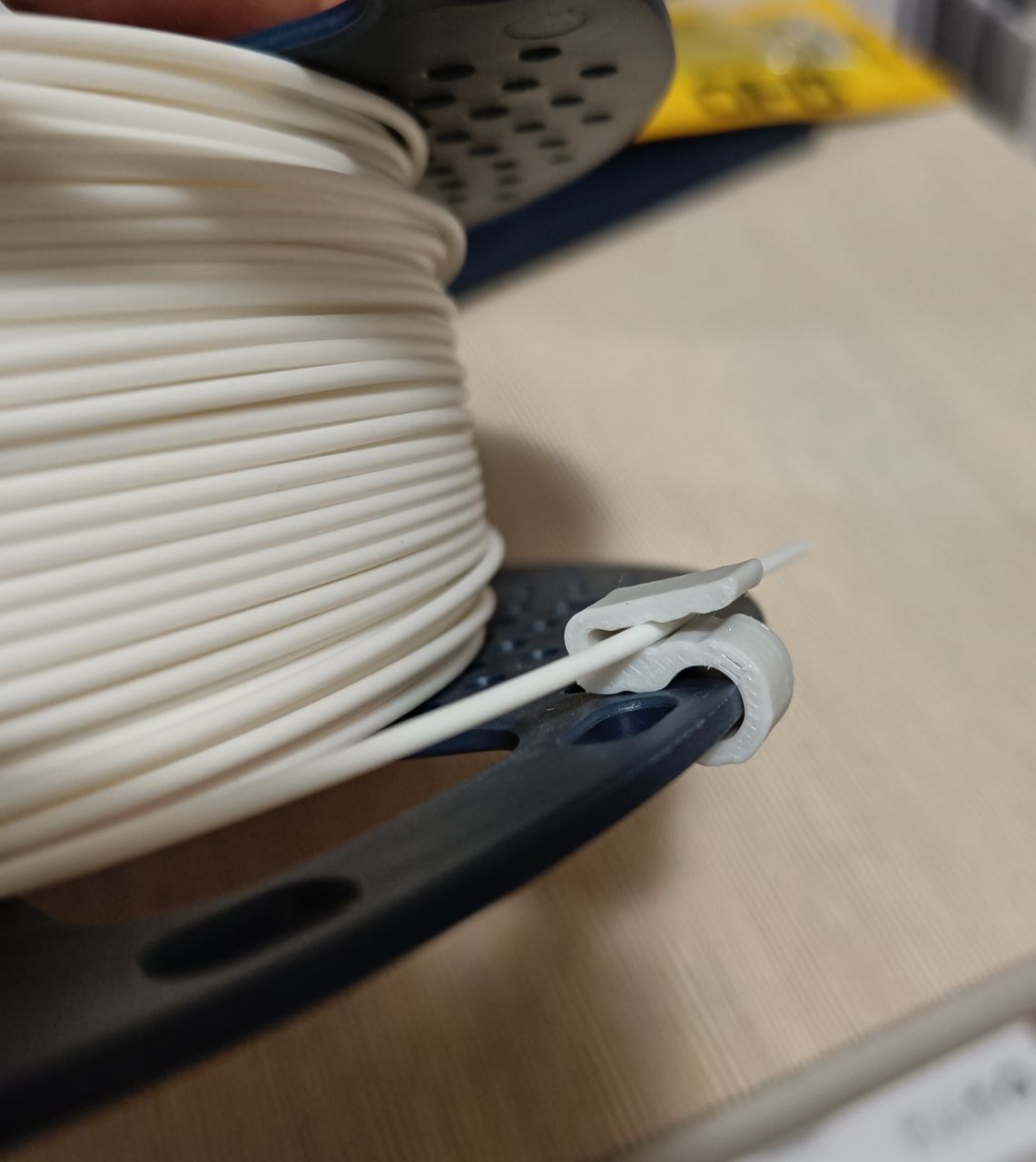 Simplified filament clip and clips holder