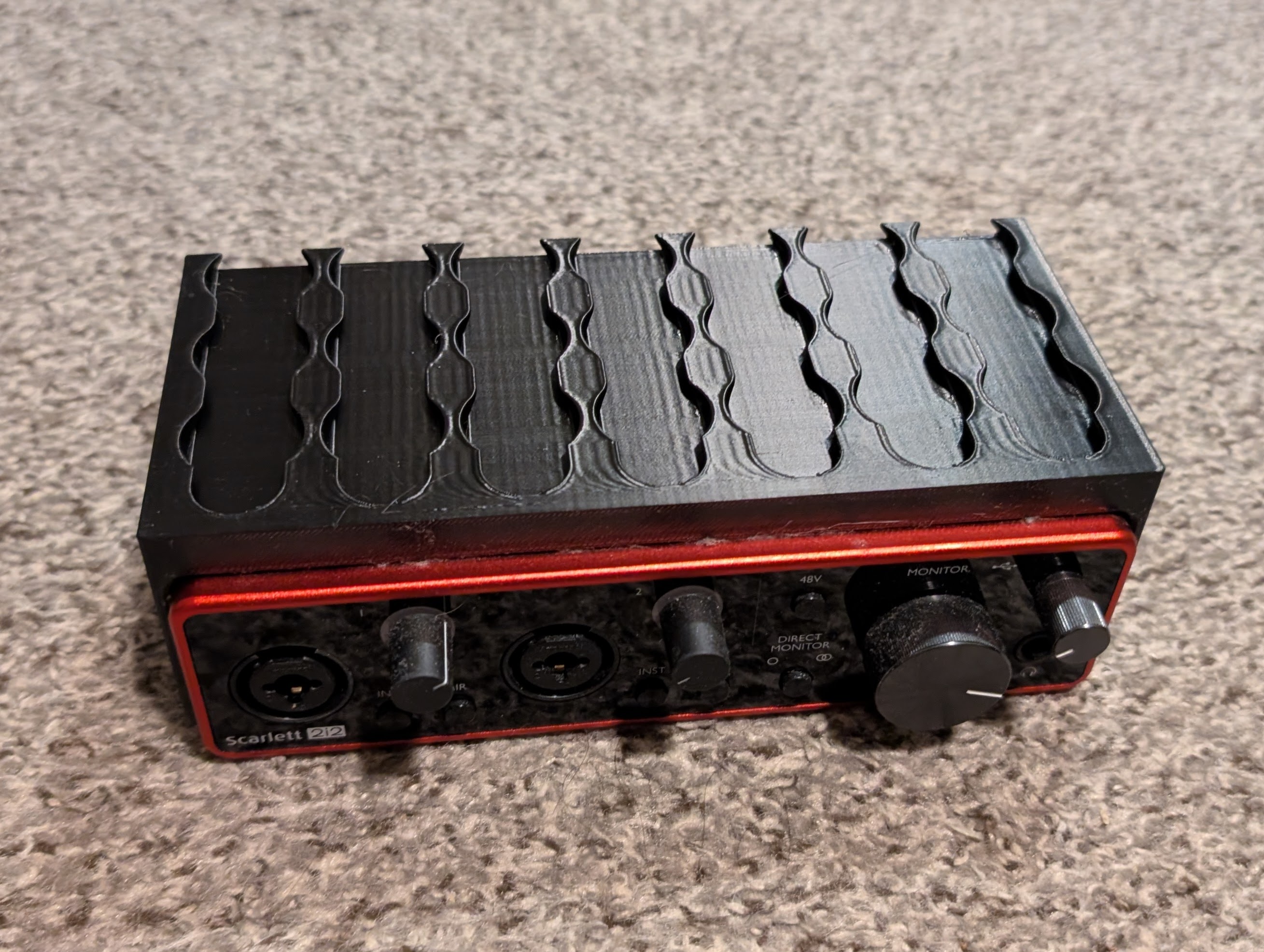 Multiconnect Focusrite Scarlett 2i2 Under Desk Mount