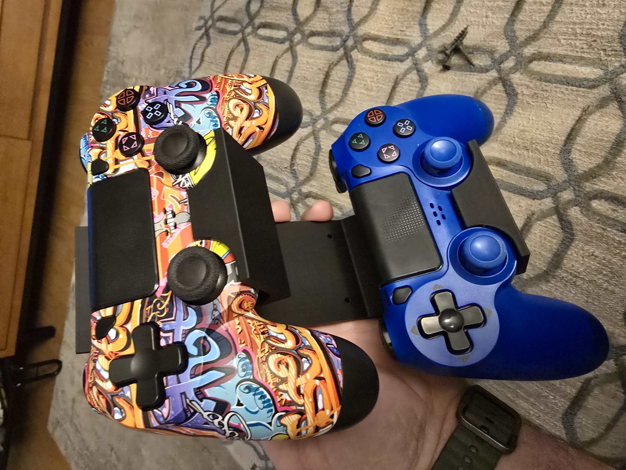 Miniatura 2 do modelo 3D Playstation 4 Controller Wall Mount PS4