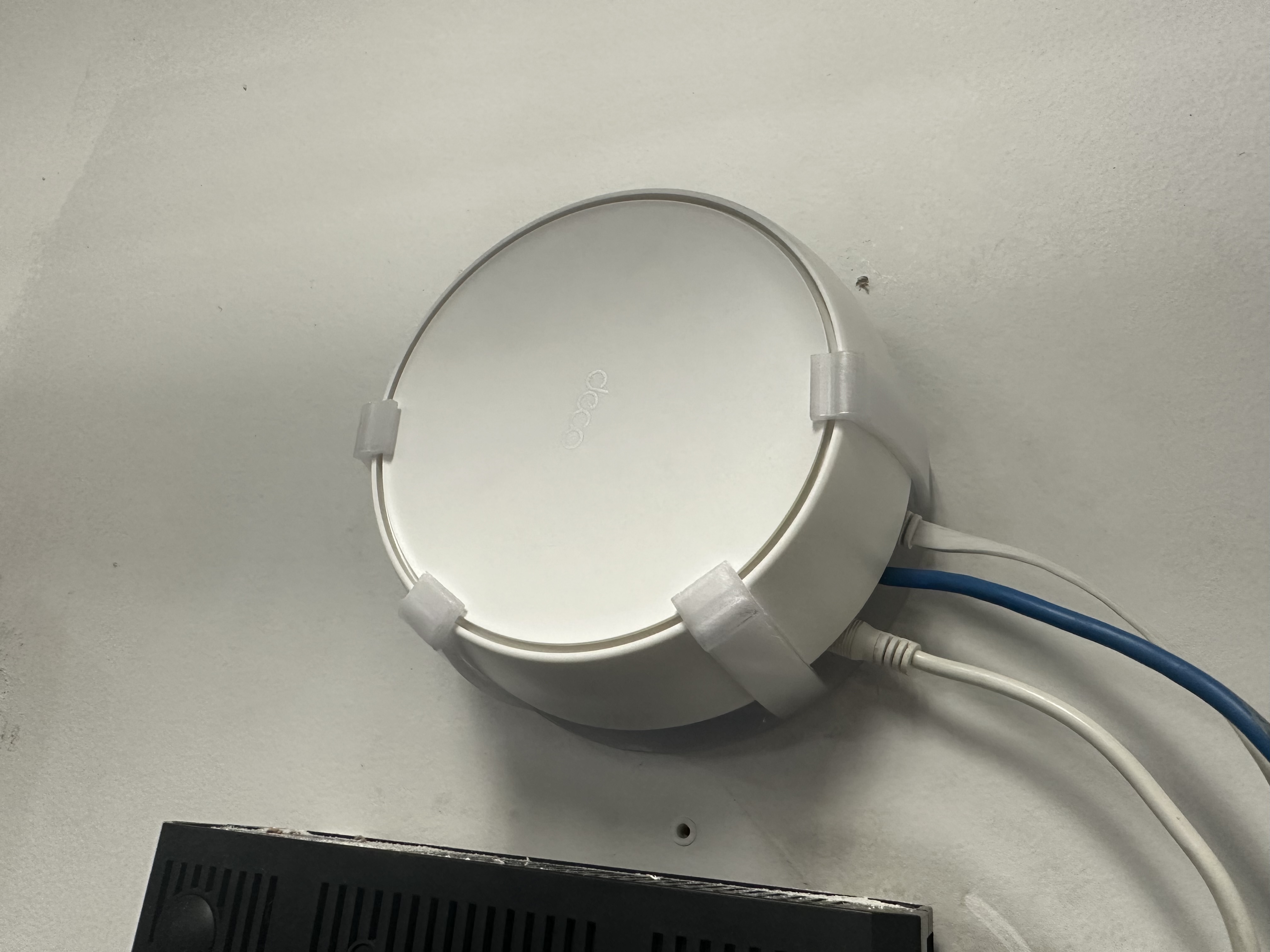Deco Wall mount holder for TP-Link Wifi DECO BE25 -- Better Print Orientation