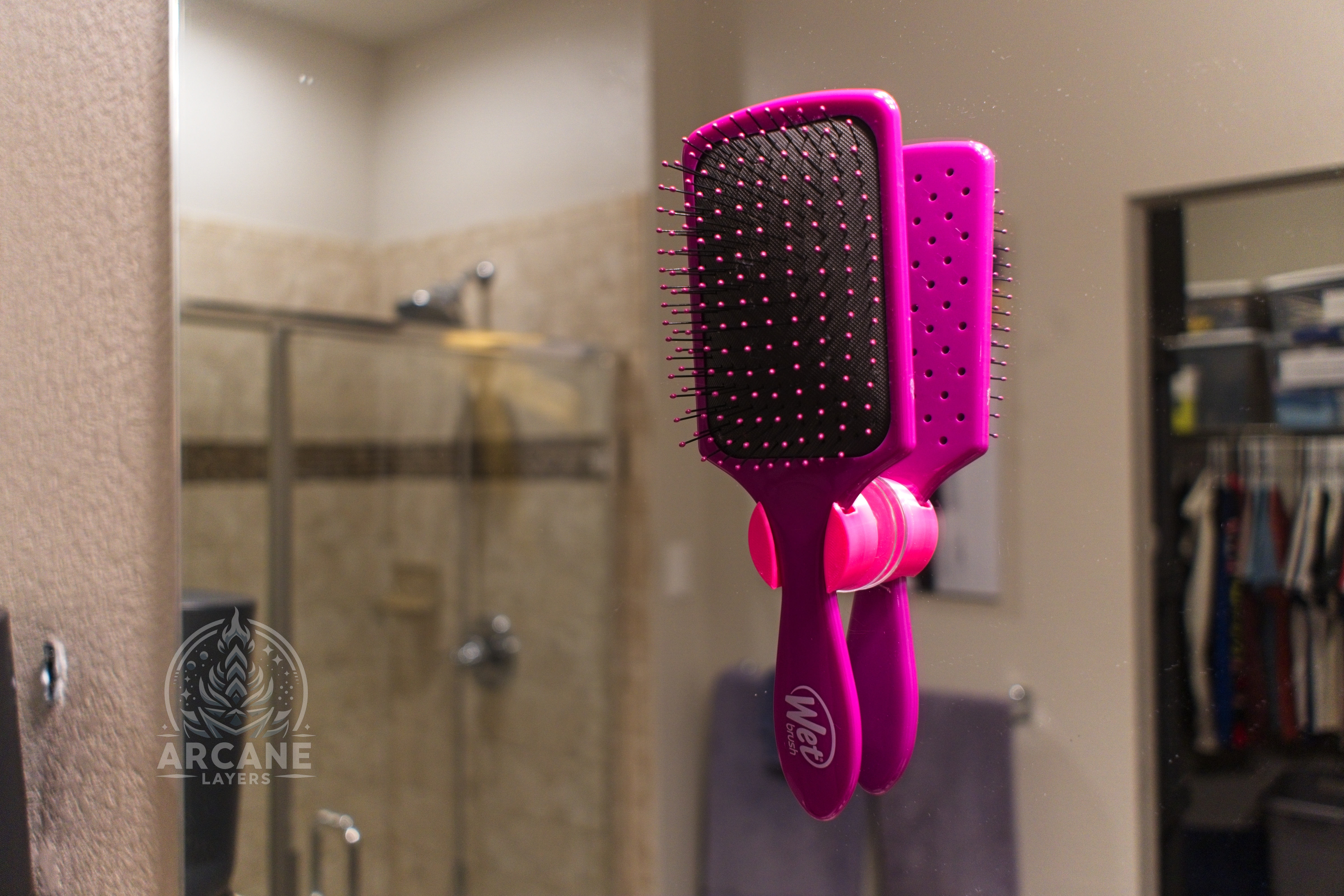 Wet Brush Suction Mount for Mirror/Glass
