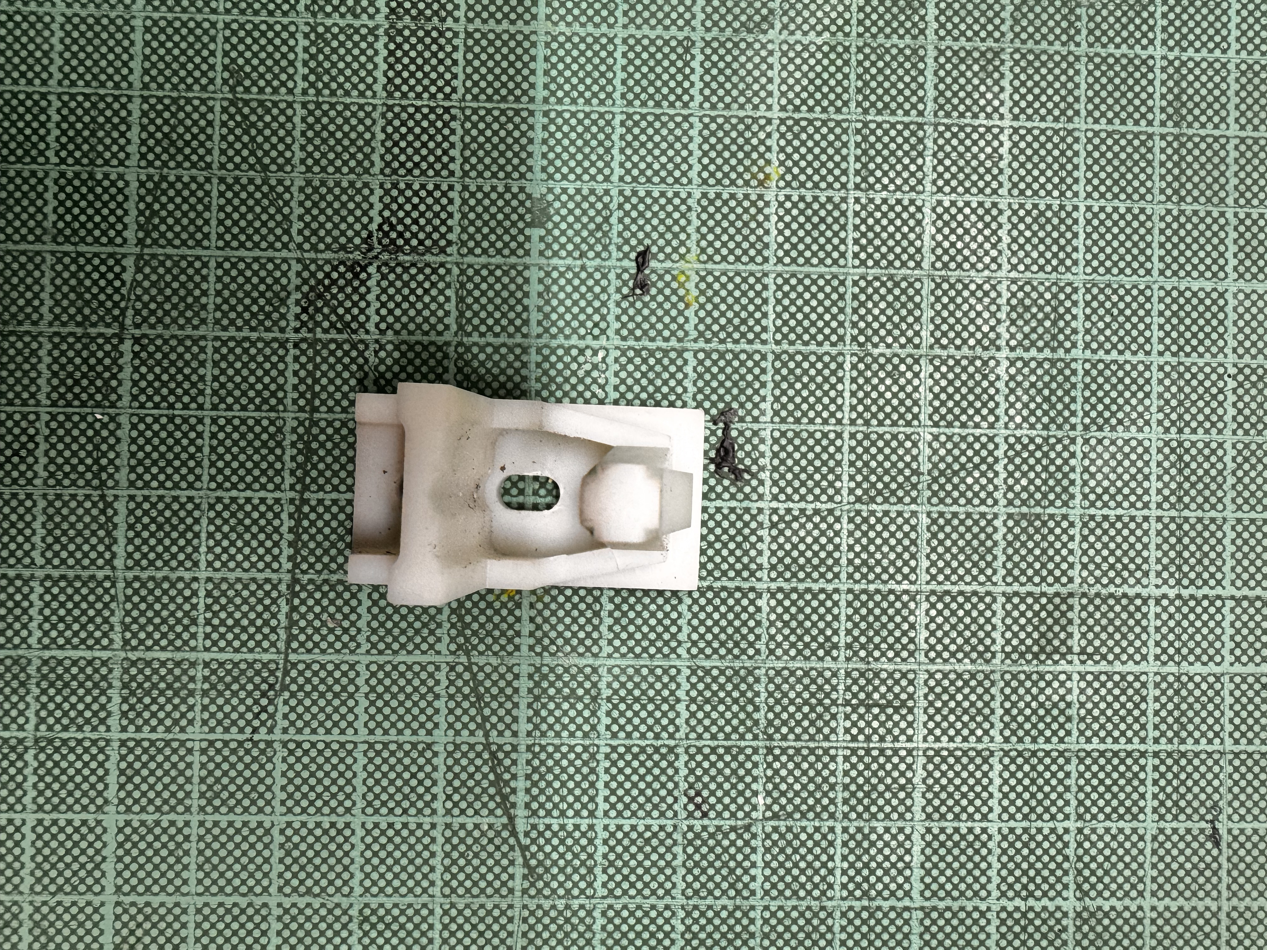 Clip/Seguro Silverado 2000 — miniatura 2