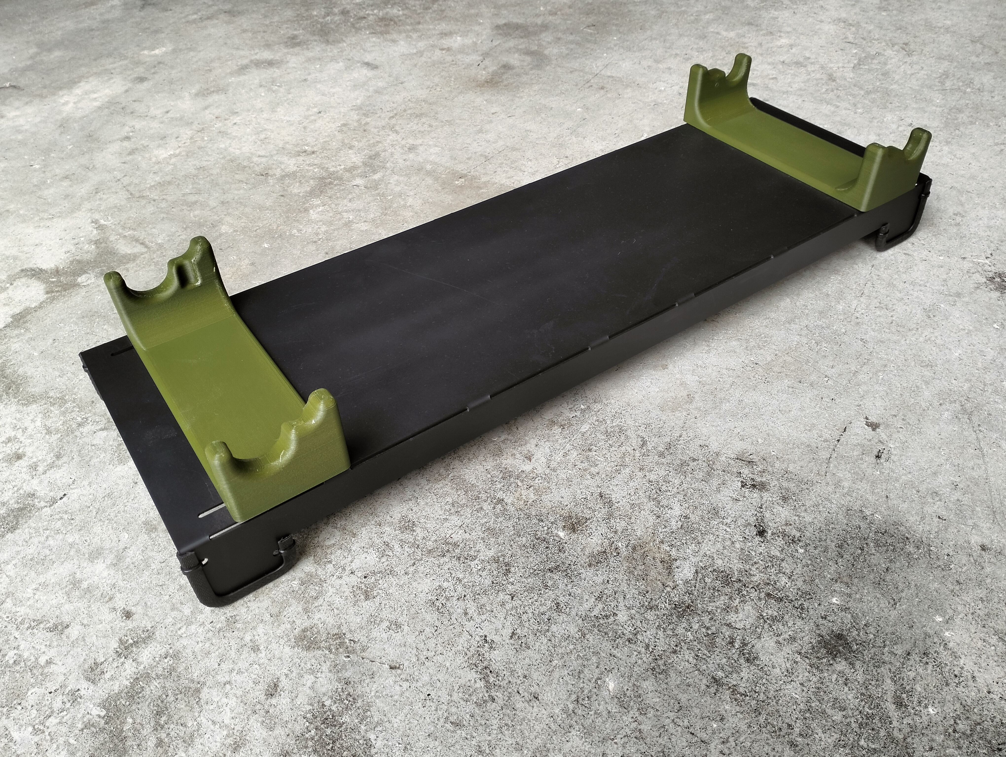 R/C rock crawler axle stands (Multiple variants)