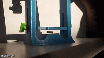 Miniatura 2 do modelo 3D Magnetic levitator