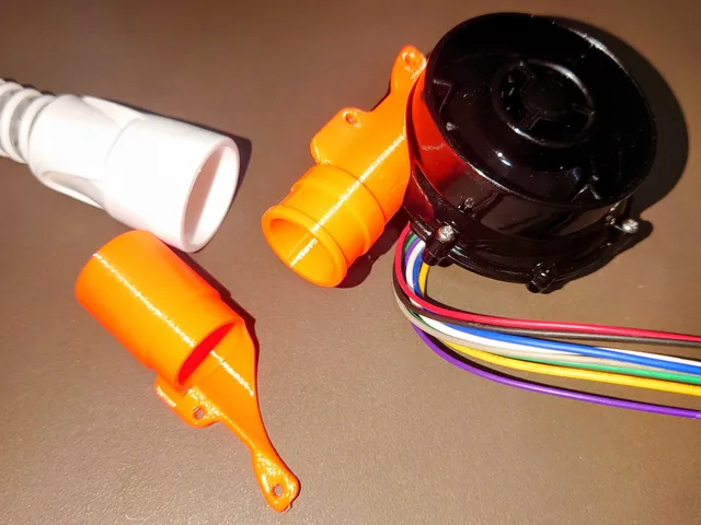 CPAP hose adapter