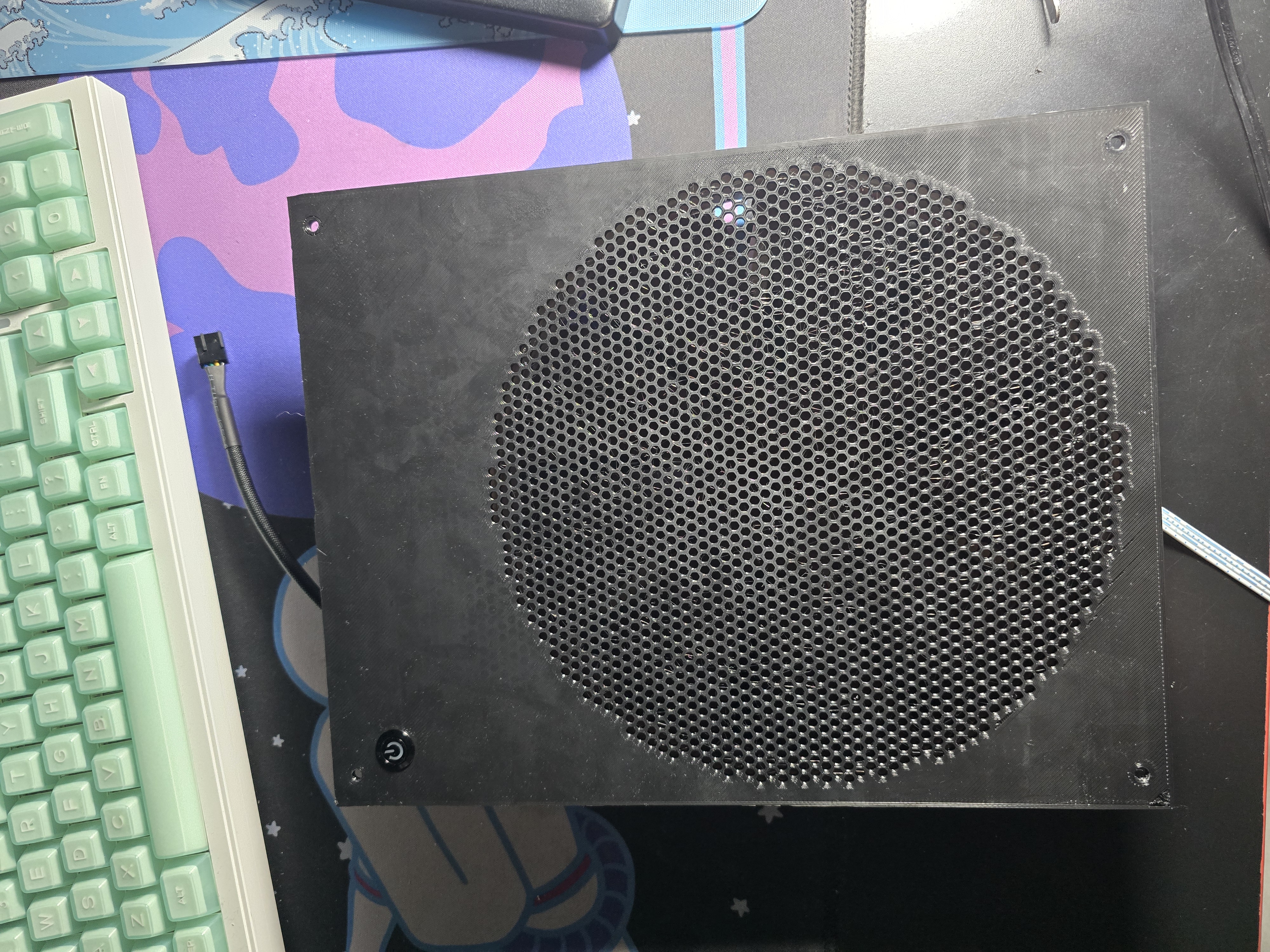 One piece front panel with power button and support for 200mm Nocuta fan