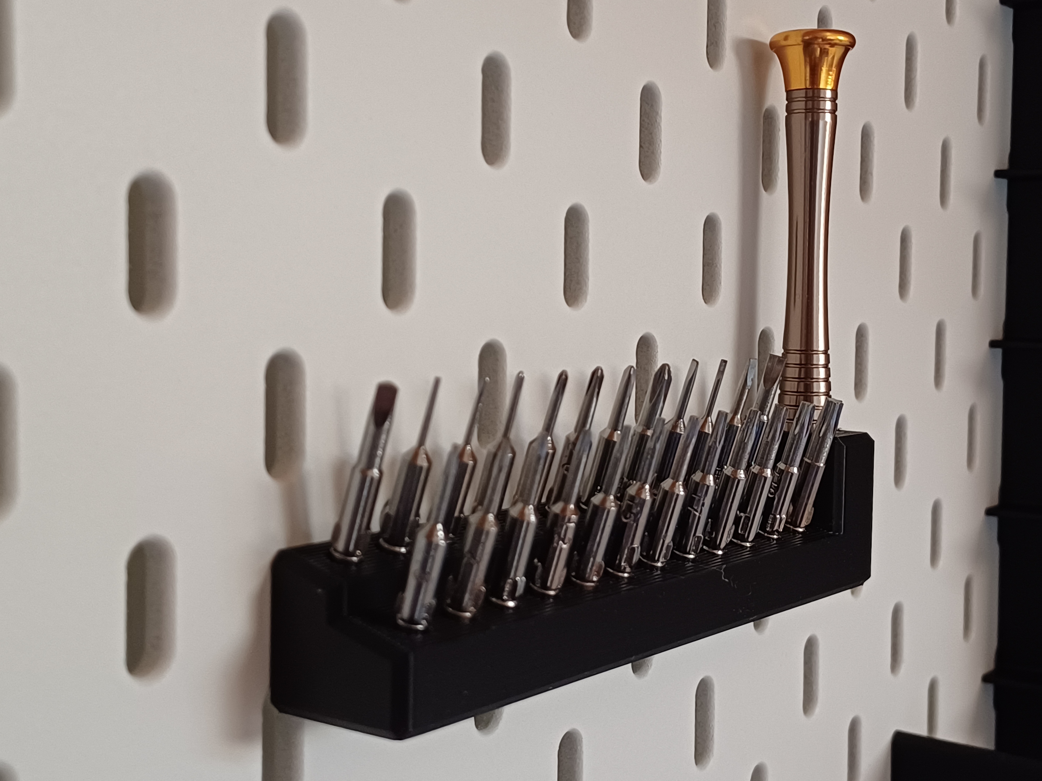 Skadis Precision Screwdriver Organizer (H&S / Lihao / Amazon)