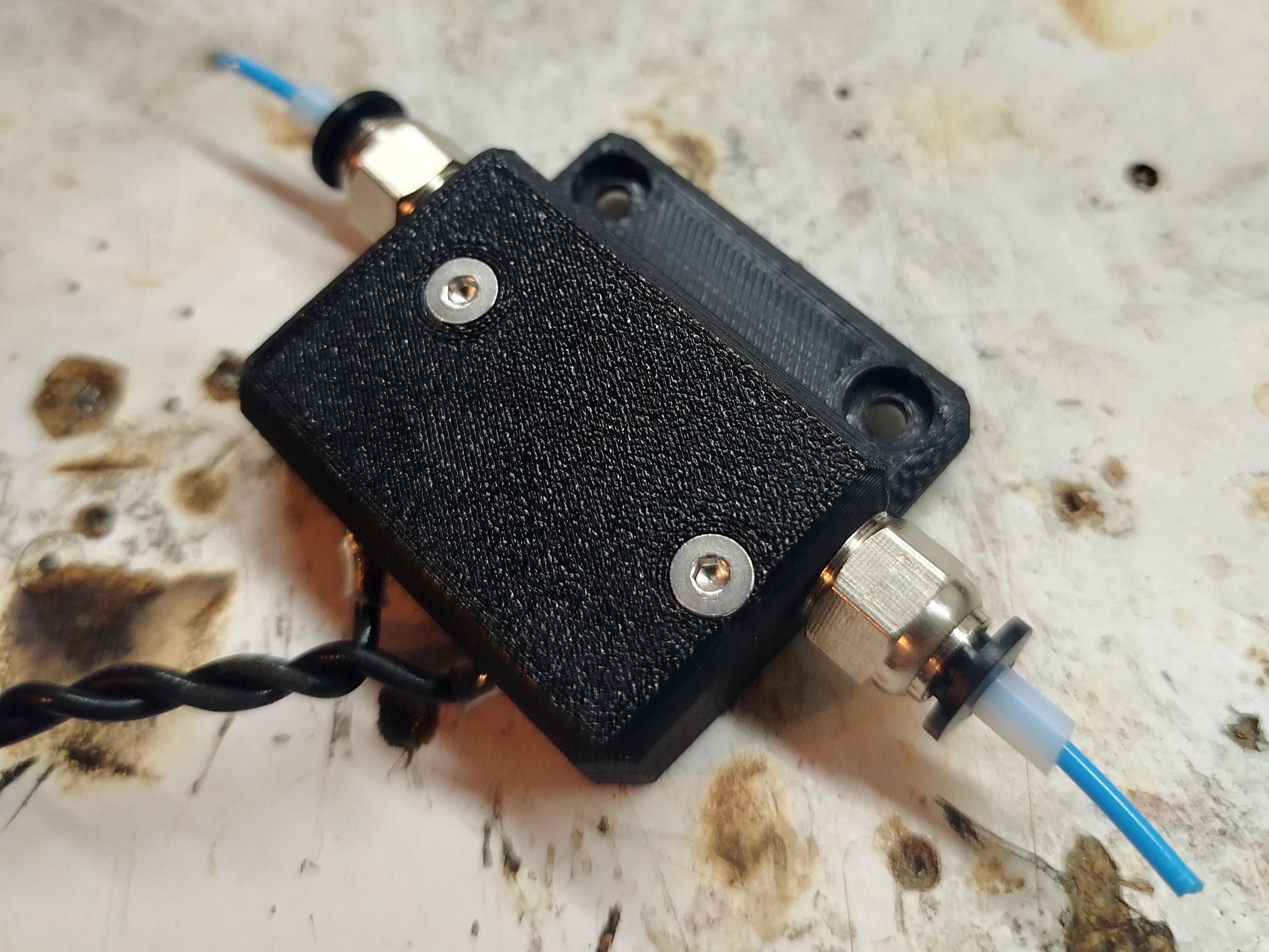 Simple filament sensor