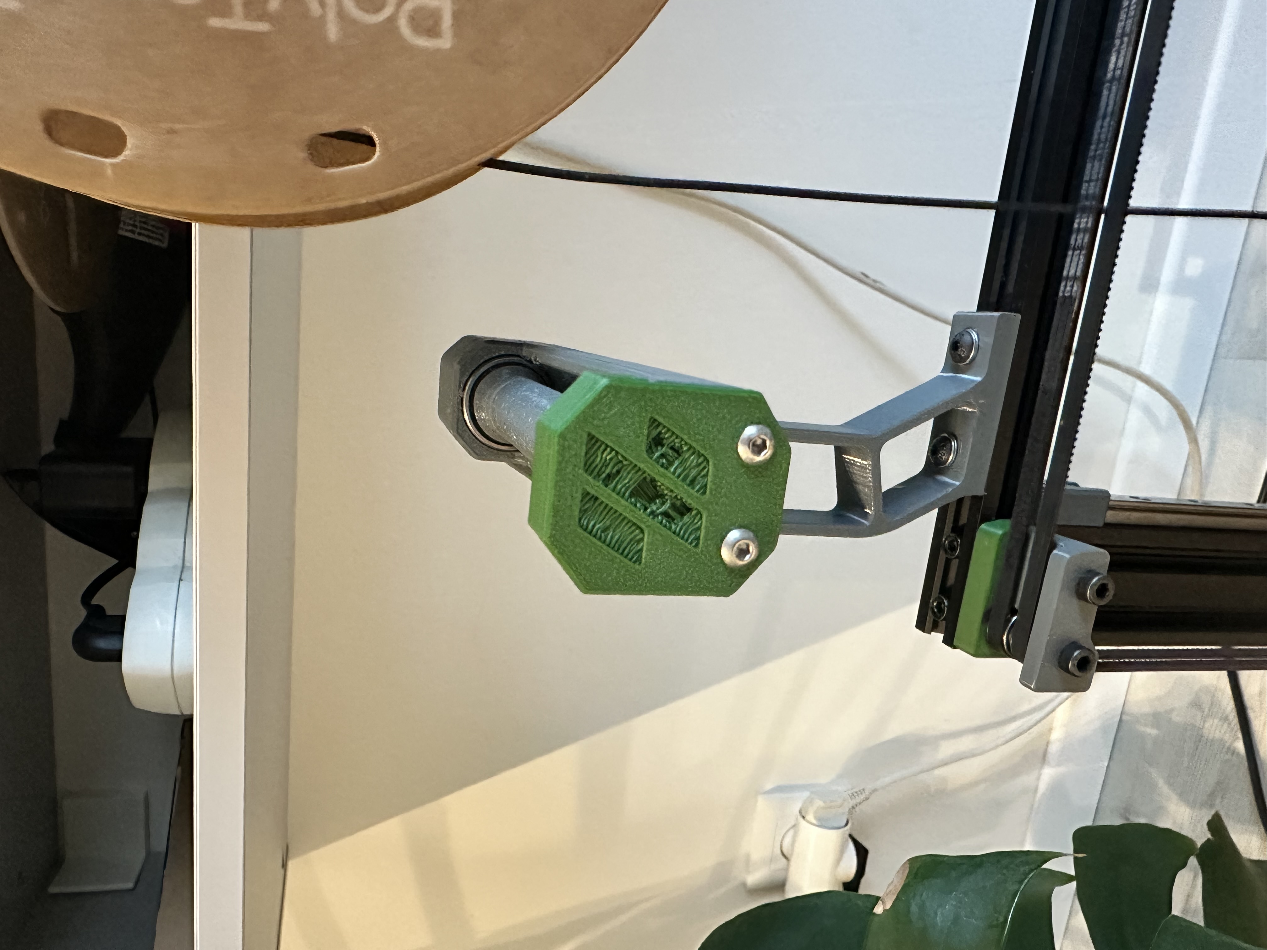Switchwire spool holder bearing cap