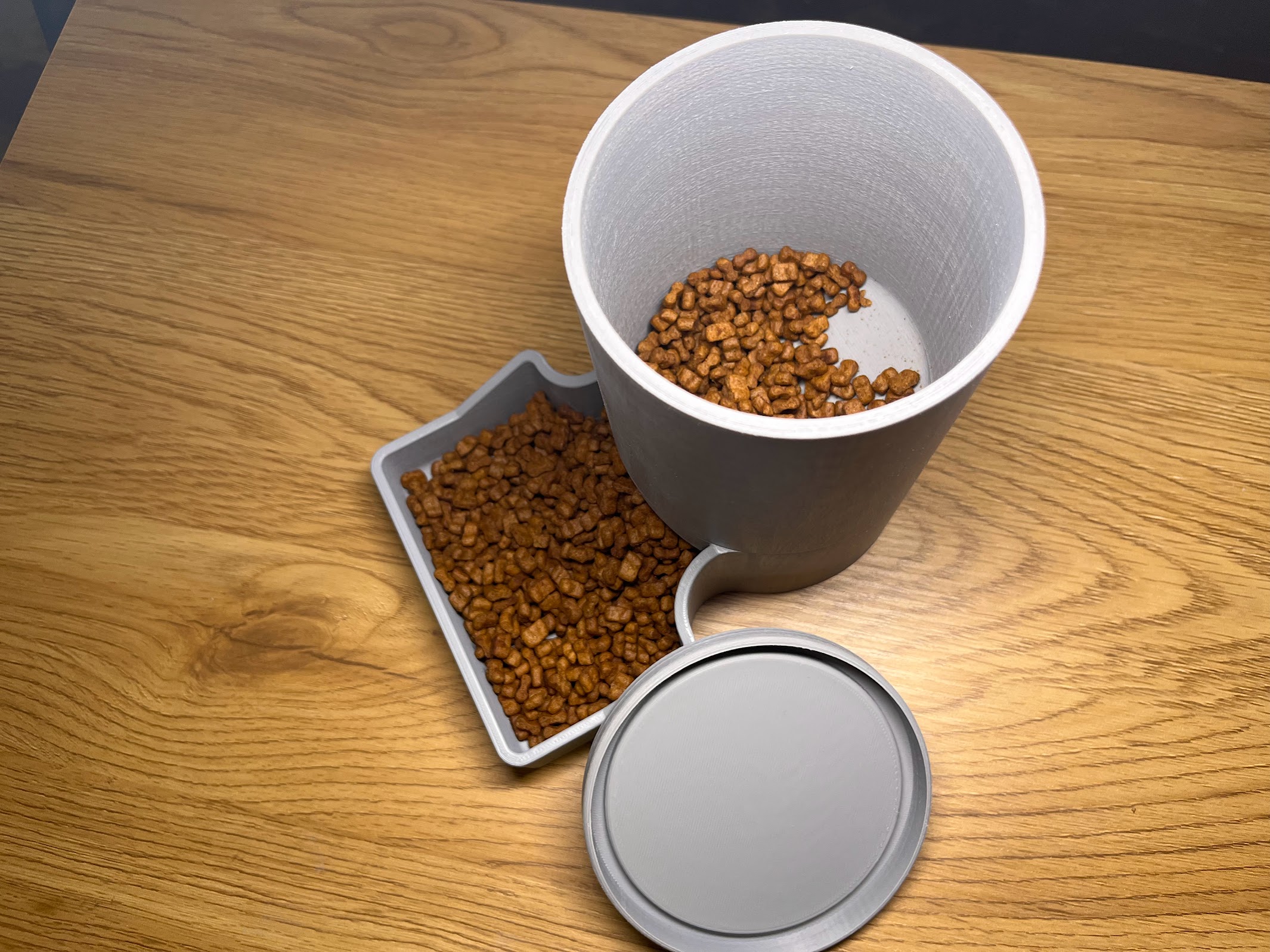 Miniatura 4 do modelo 3D Automatic Pet Feeder - Variable Lenght