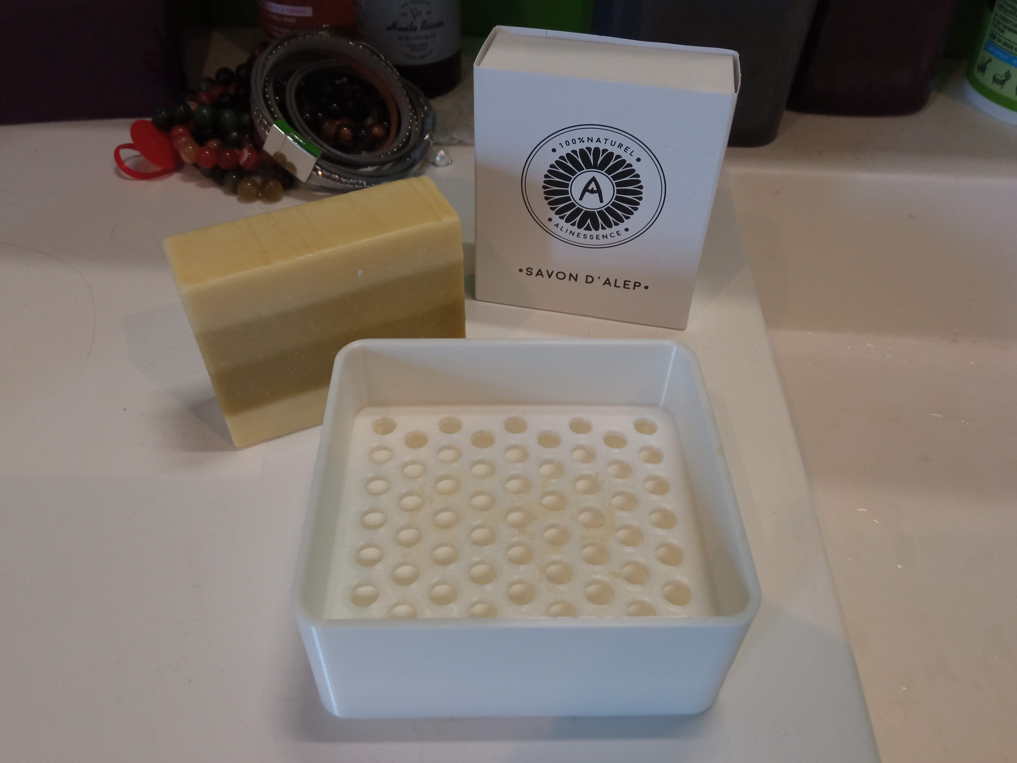 Alinessence Soap box