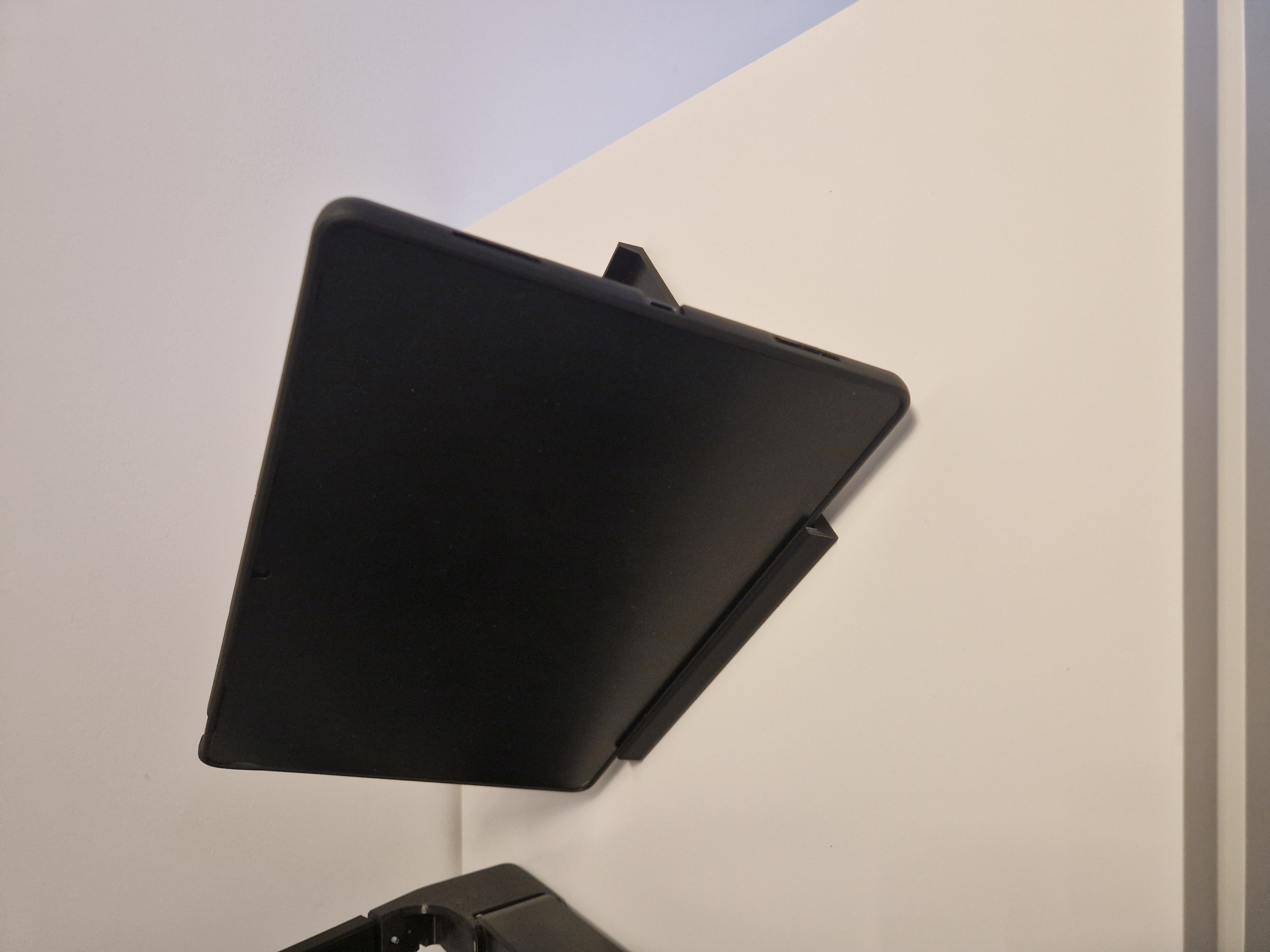 Miniatura 3 do modelo 3D Vertical / horizontal tablet stand