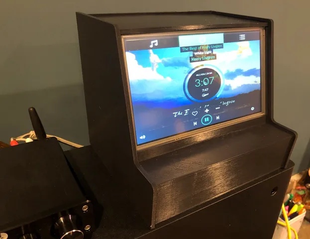 Volumio Jukebox with Touchscreen LCD and Pi-DAC Pro