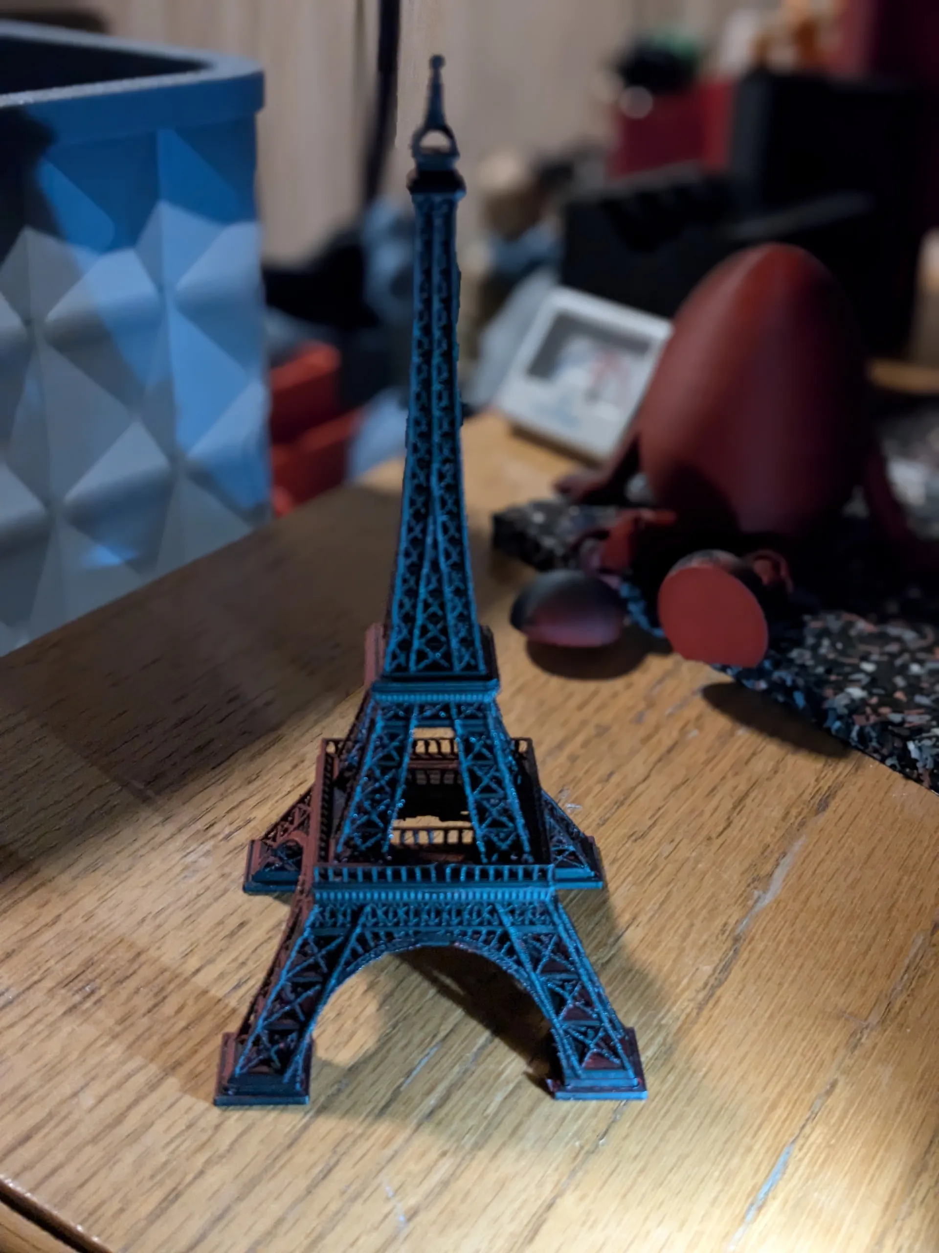 Tour Eiffel By Arsène Lupin 