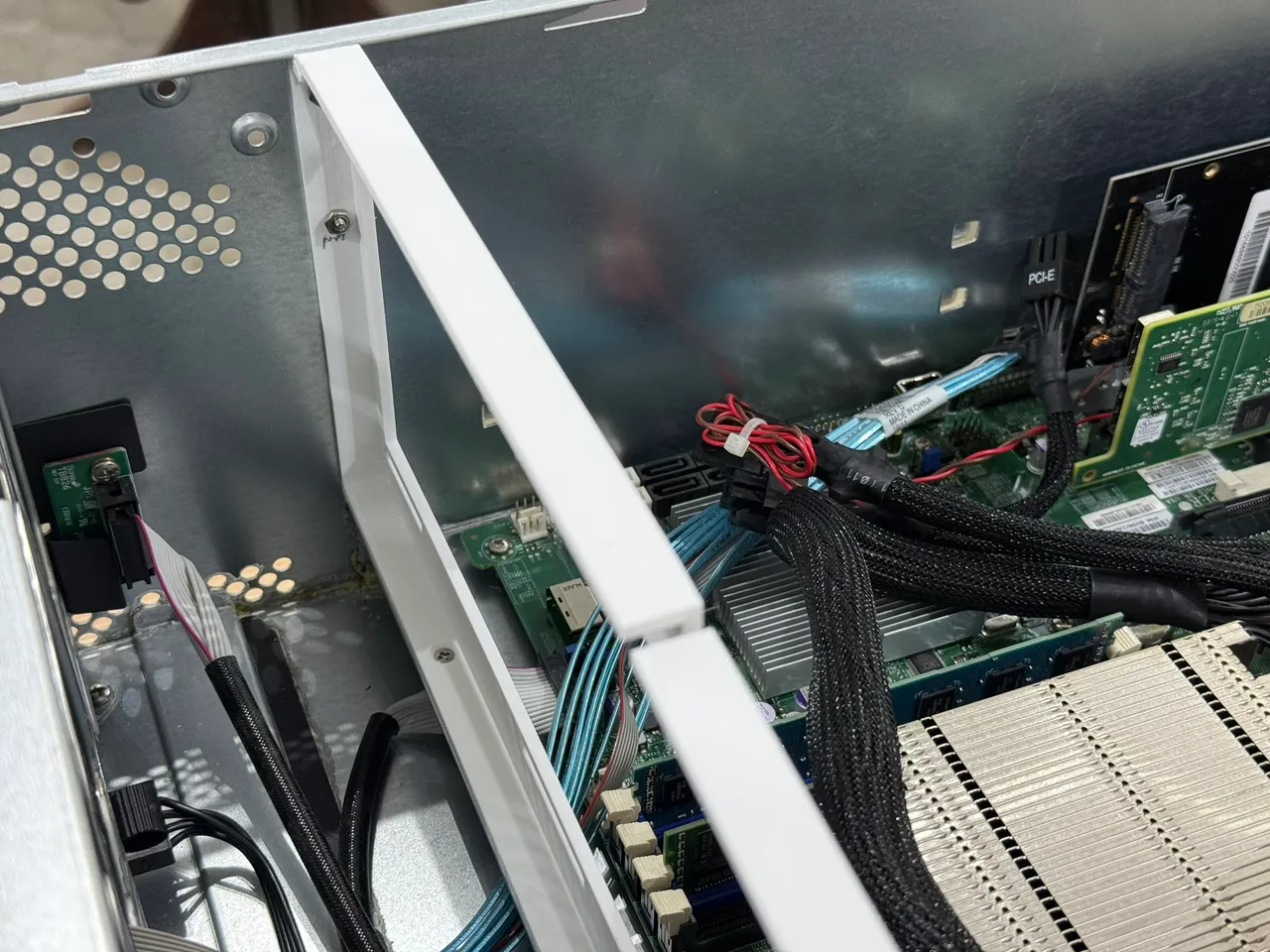 Supermicro SC846 AIO 360 Mount by James Sutherland | Download free