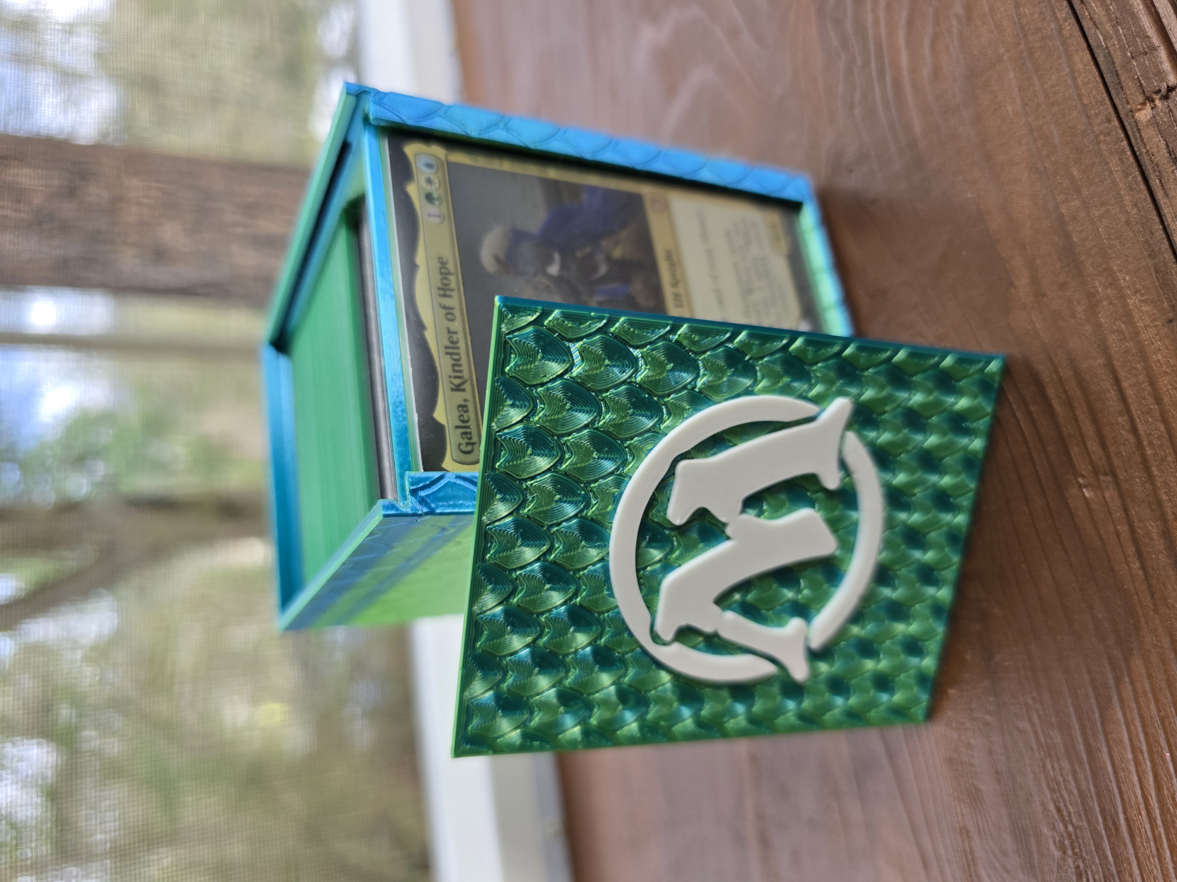 MtG - Commander Deck Box (Compact/Stackable) - Holds 100 Standard Cards