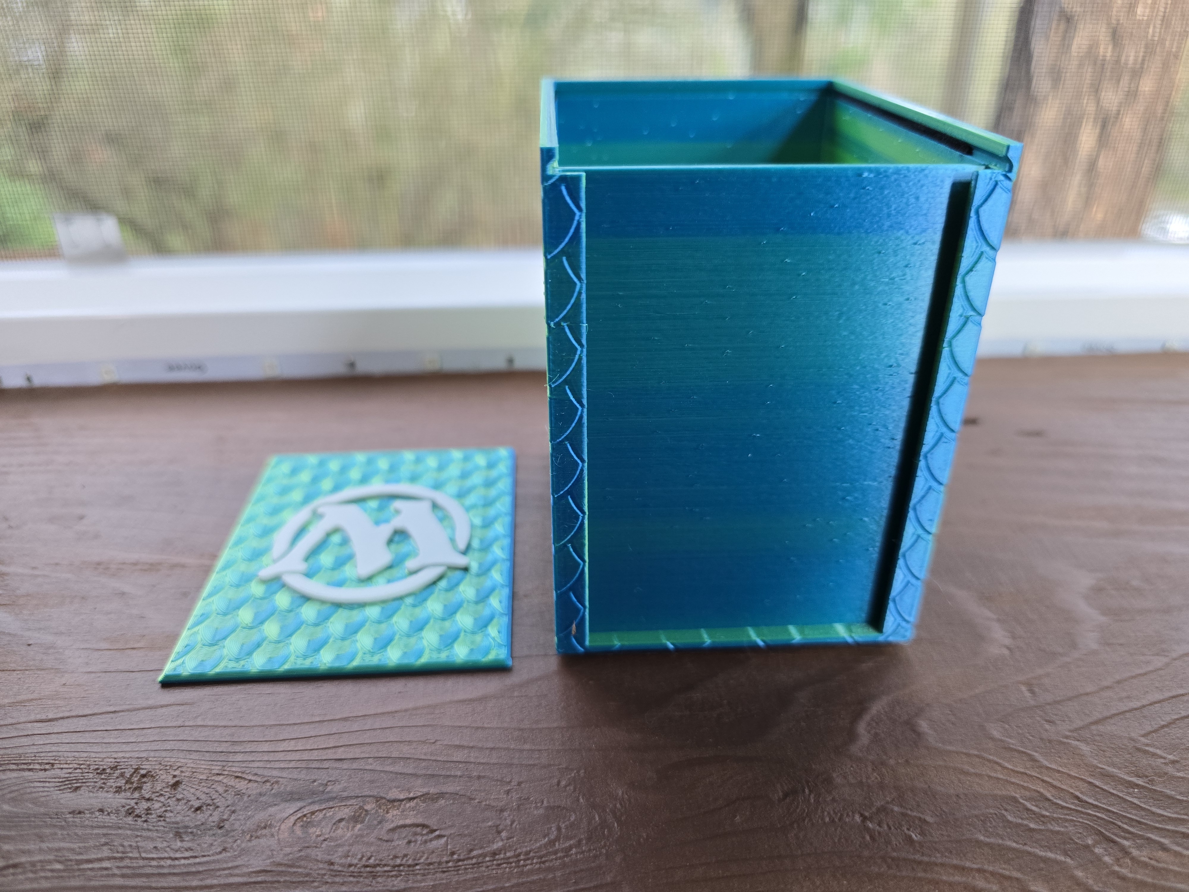 MtG - Commander Deck Box (Compact/Stackable) - Holds 100 Standard Cards — miniatura 6