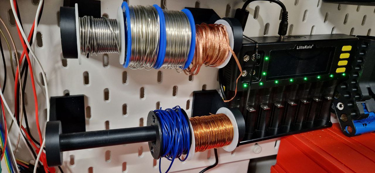 Universal Spool Holder for IKEA Skadis - Fits Solder and Copper Wire