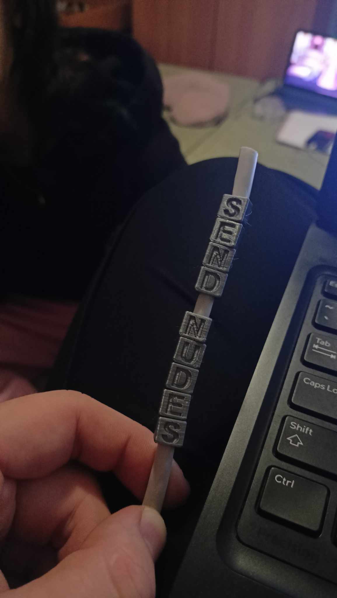 Miniatura 2 do modelo 3D Cable labels 5 mm