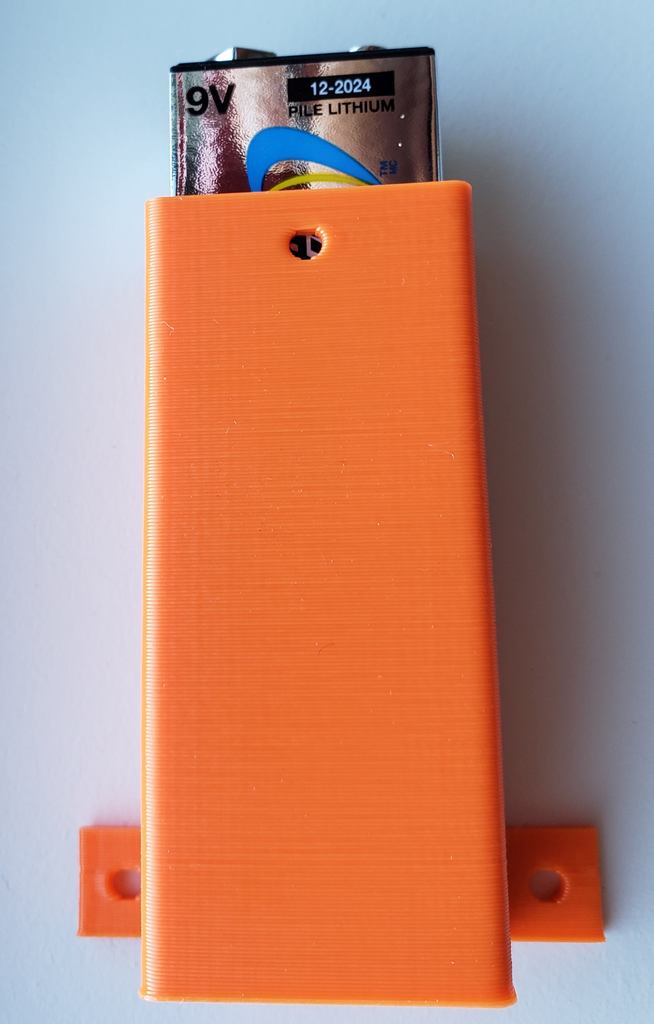 9V battery box for outdoors (parametric) by EugeneGTI Download free