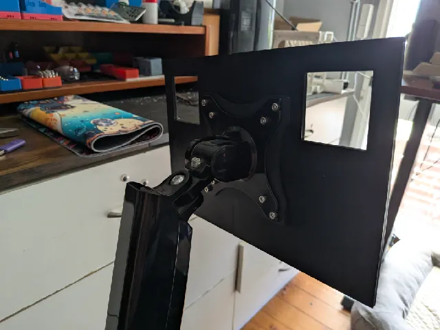 Minisforum V3 - Magnetic VESA/clamp Tablet Mount