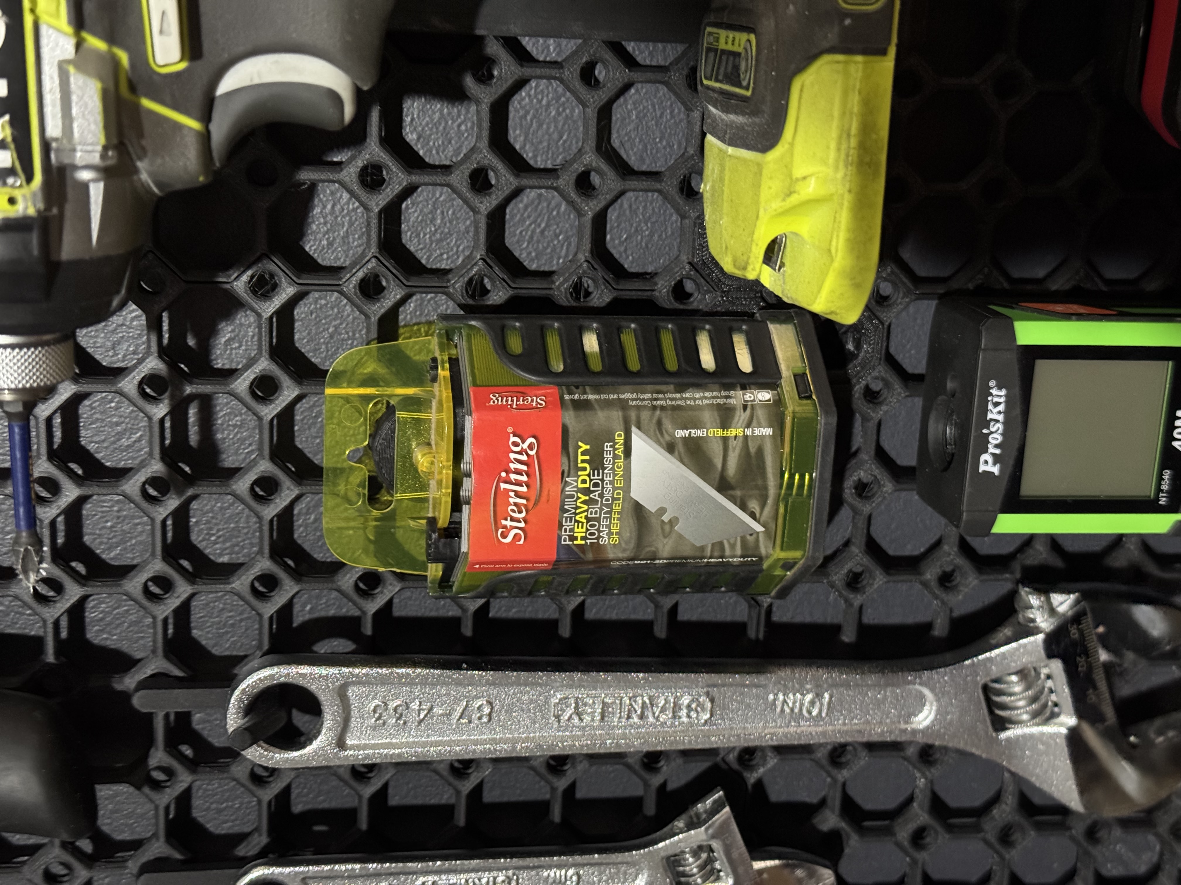 Multiboard - Sterling Blade Dispenser Multiconnect Mount
