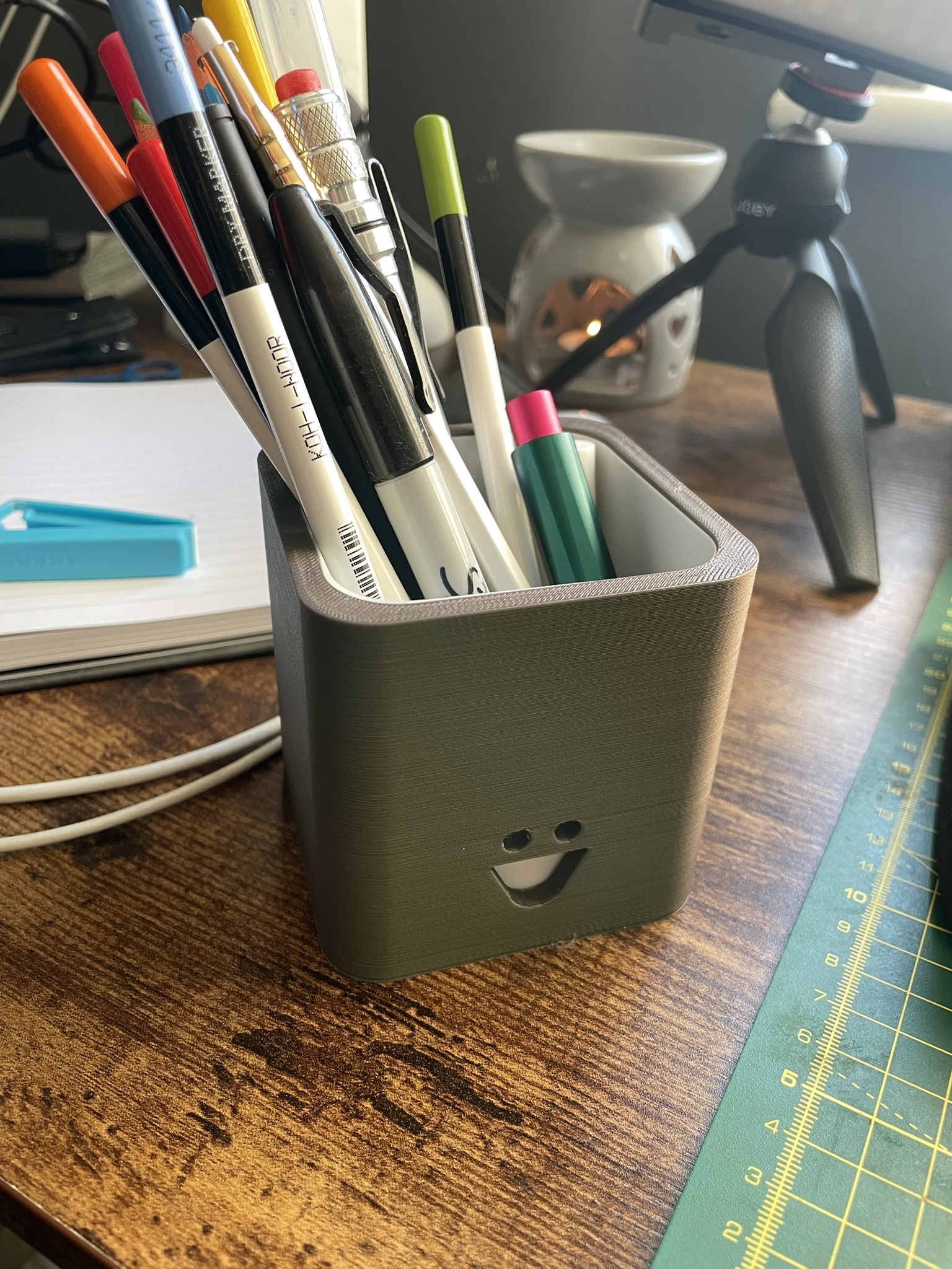 Smiley Pencil Holder — miniatura 2