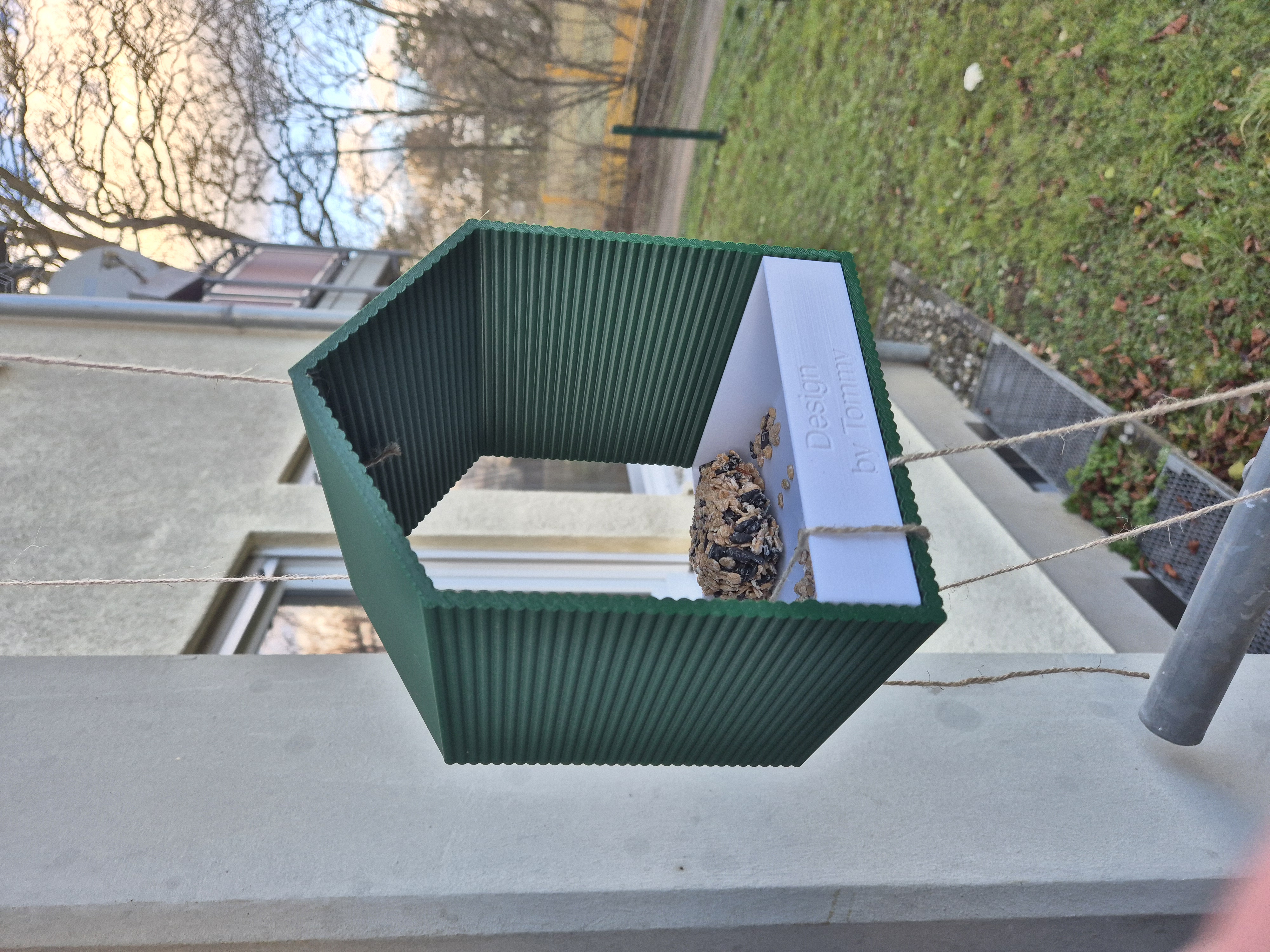 Birdhouse lock style || Vogelhaus im Baumstammstil