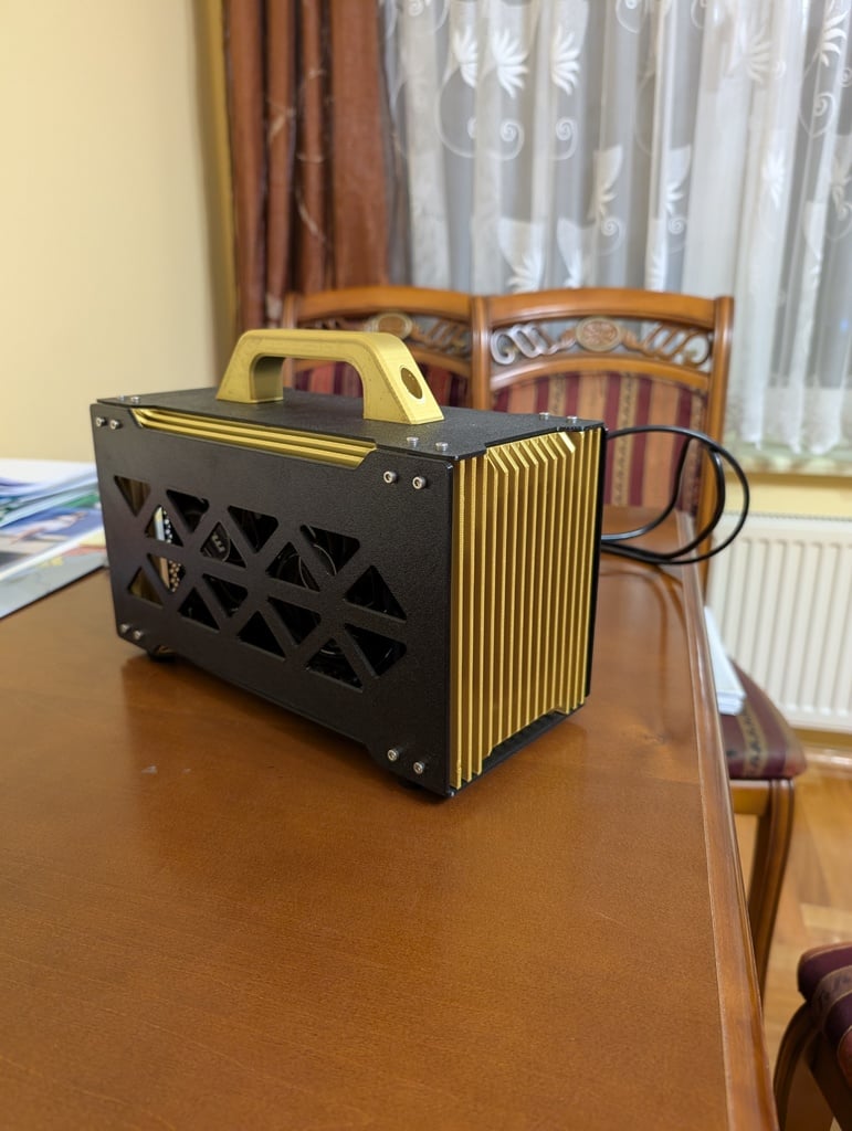 EGPU case (ADT-Link)