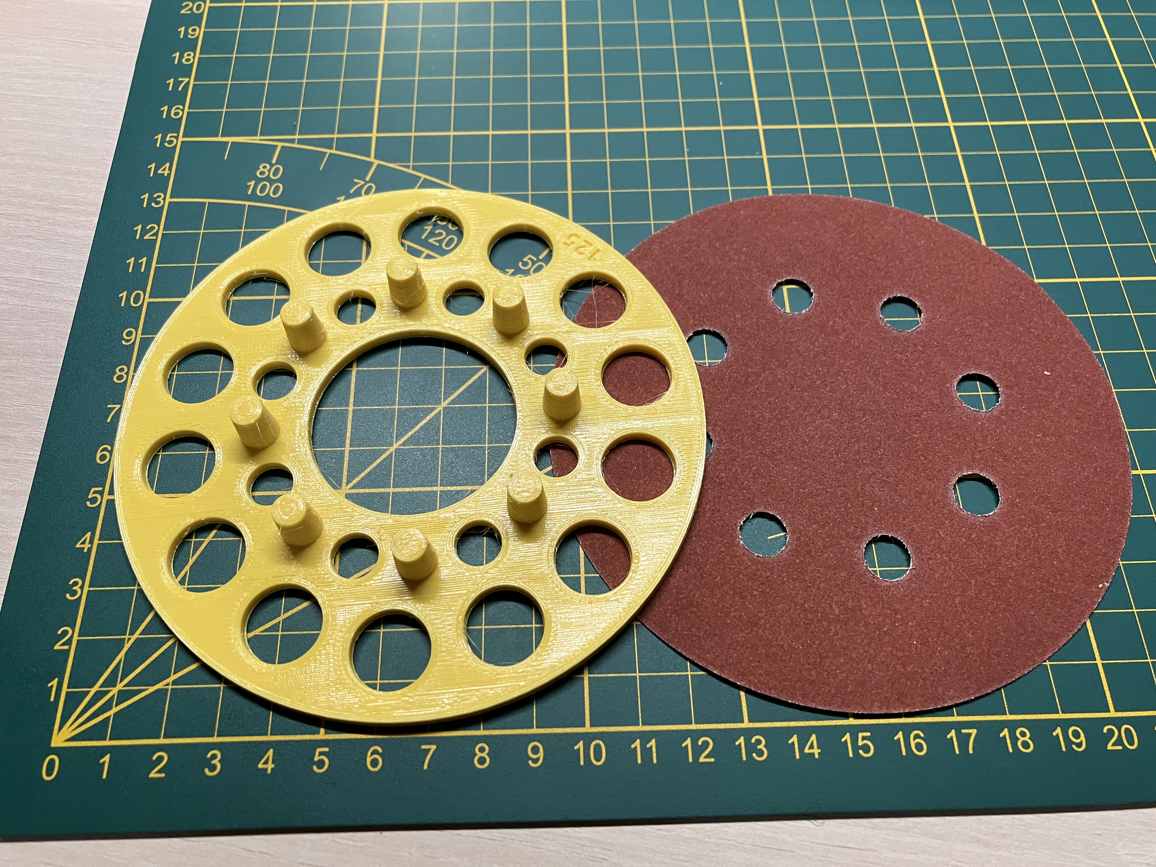Orbital sander disk applicator