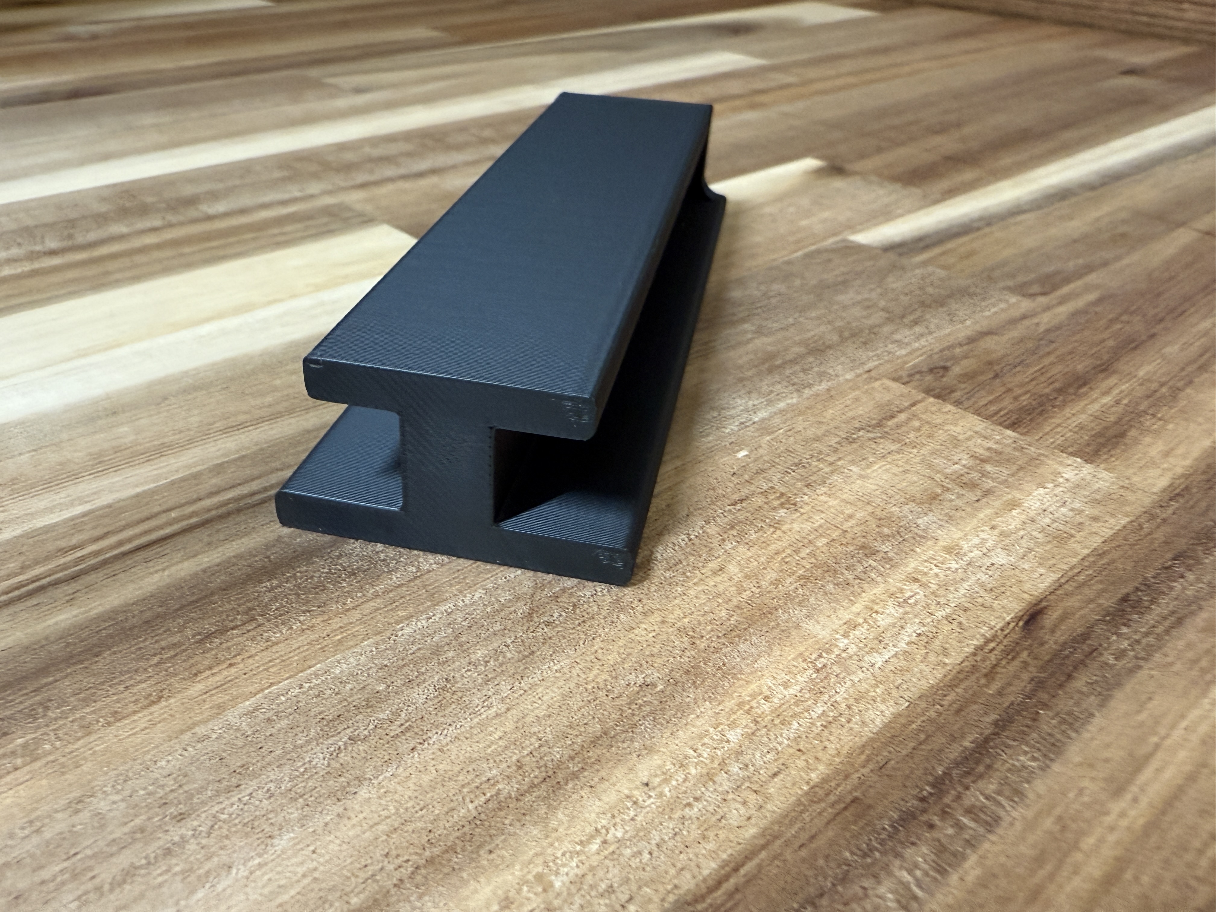 Center Keyboard Hanger for Mac
