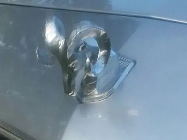 Dodge charger Classic Ram Style Low Polly Hood Ornamant