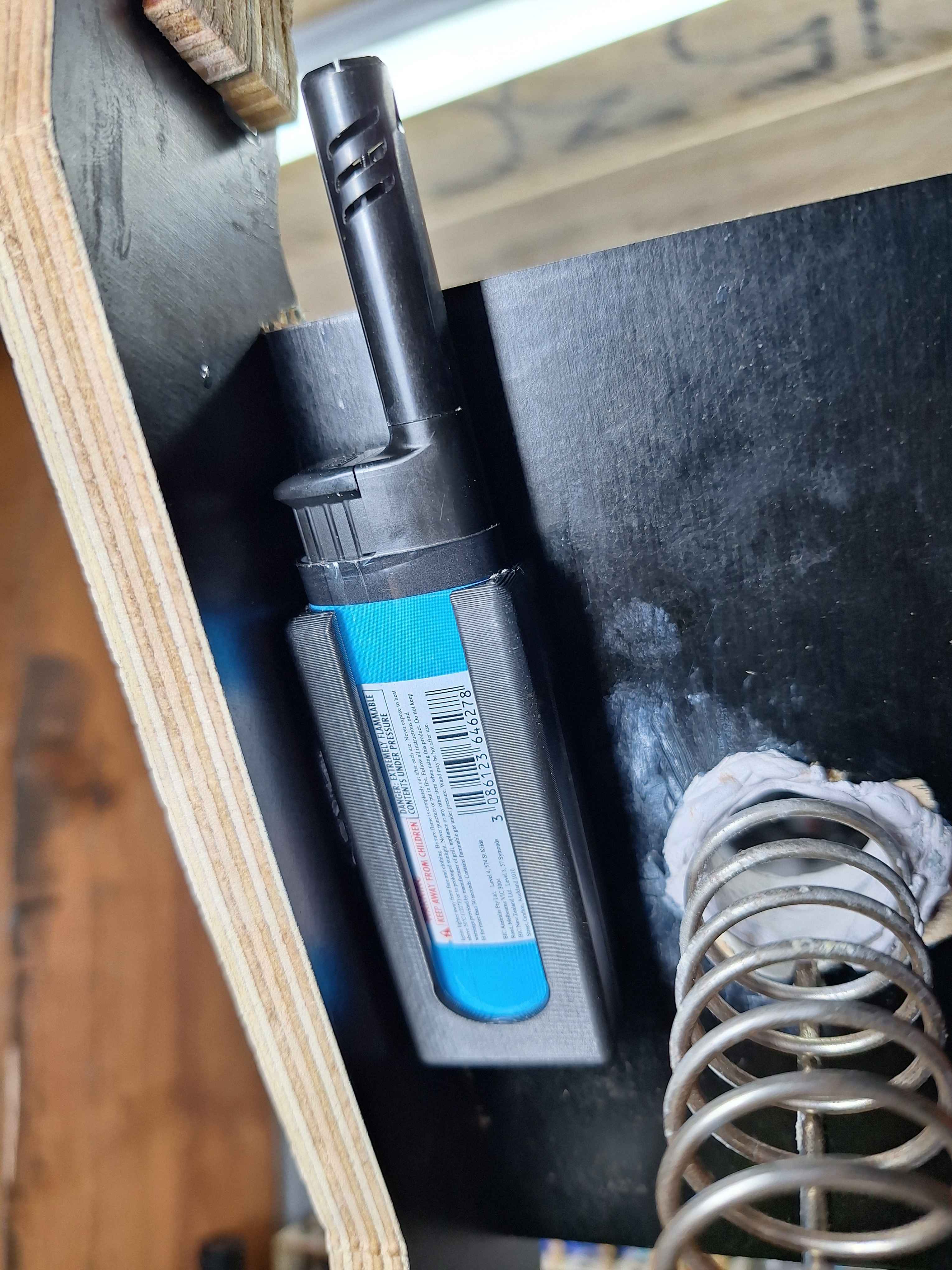 BIC EZ Reach Lighter Holder