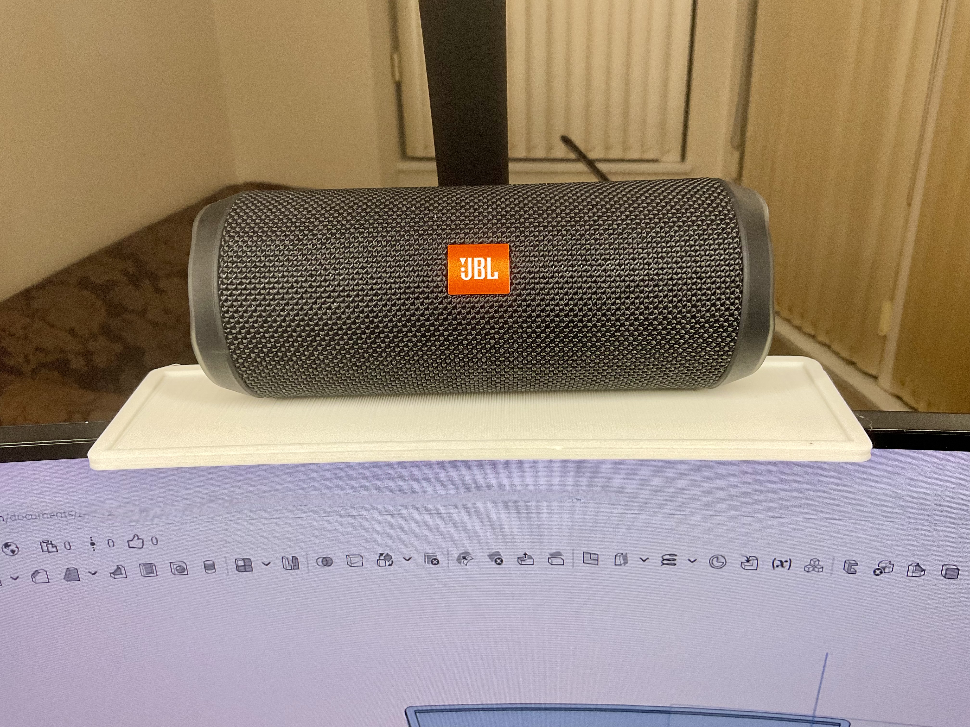 Monitor Shelf for Curved monitor