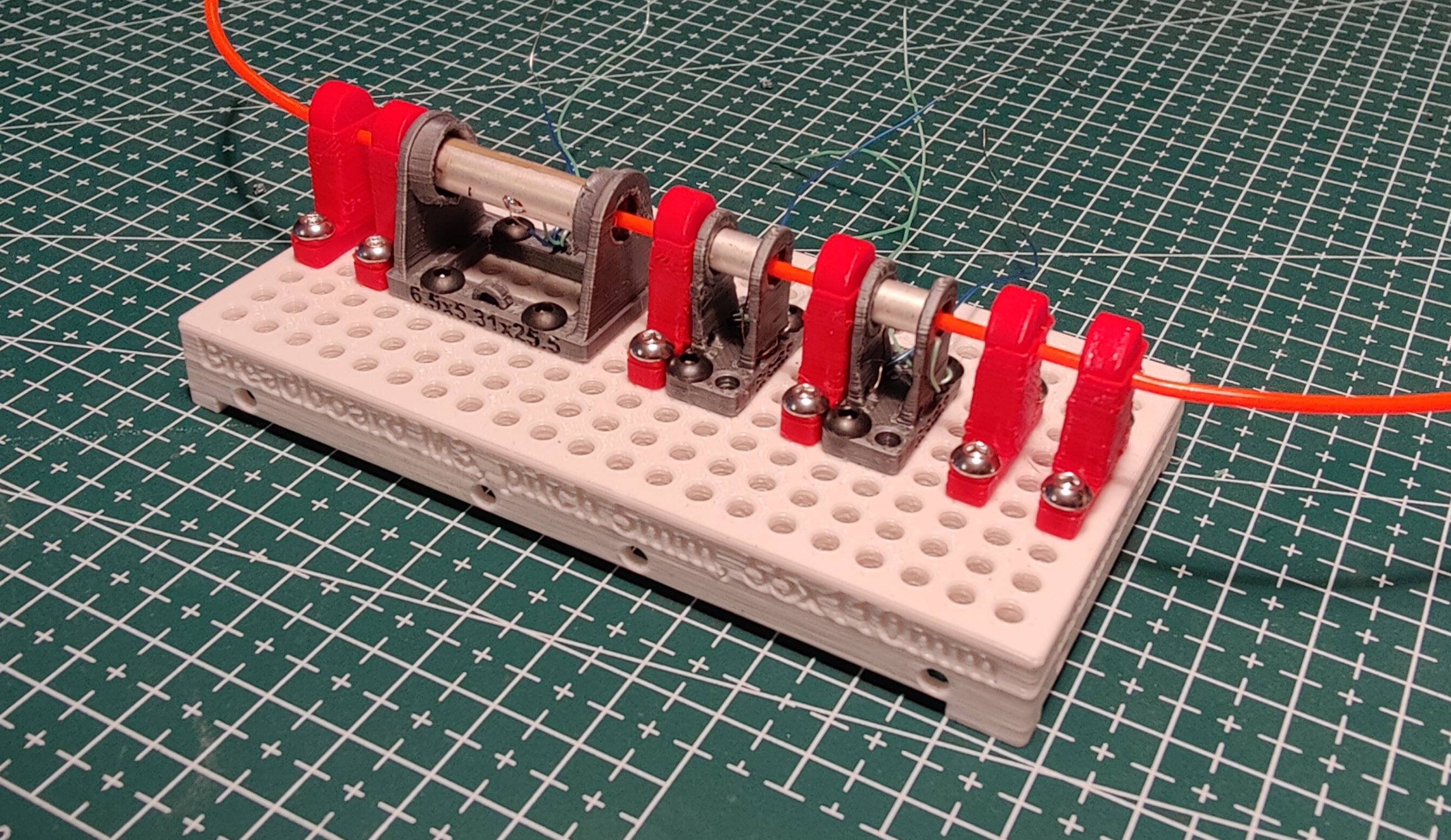 Open Breadboard M3 (various sizes, optical) — miniatura 4