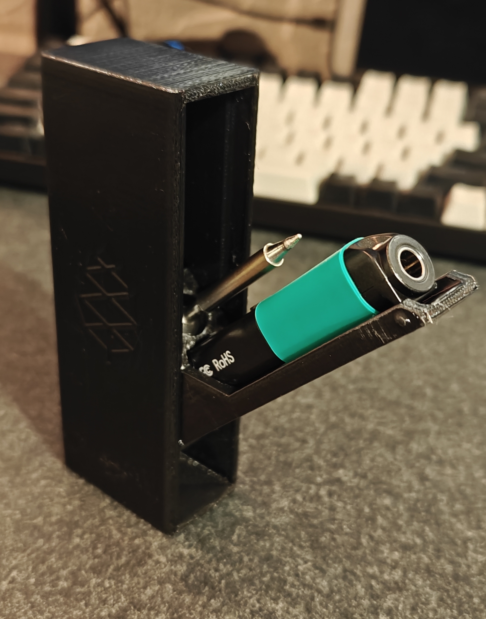 Pinecil v2 Case no magnets 3D model thumbnail