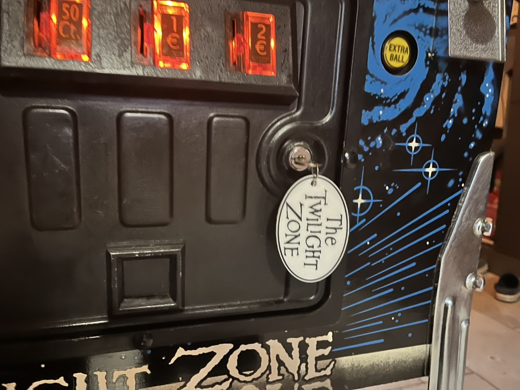 simple twilight zone keyring — miniatura 2