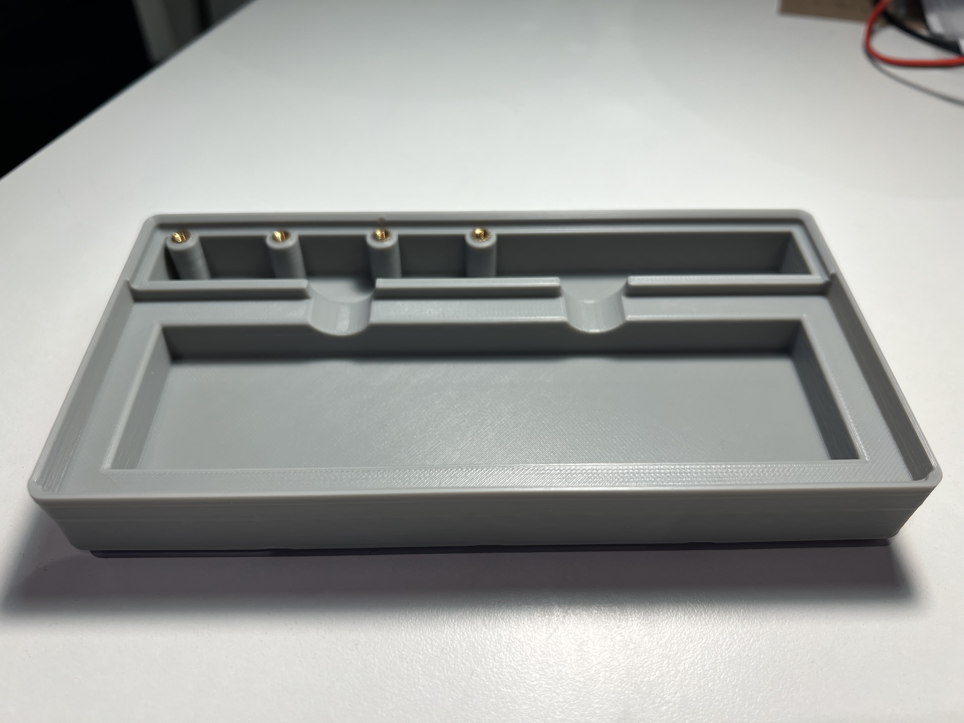 Miniatura 2 do modelo 3D Gridfinity 4x2 Breadboard holder with extras