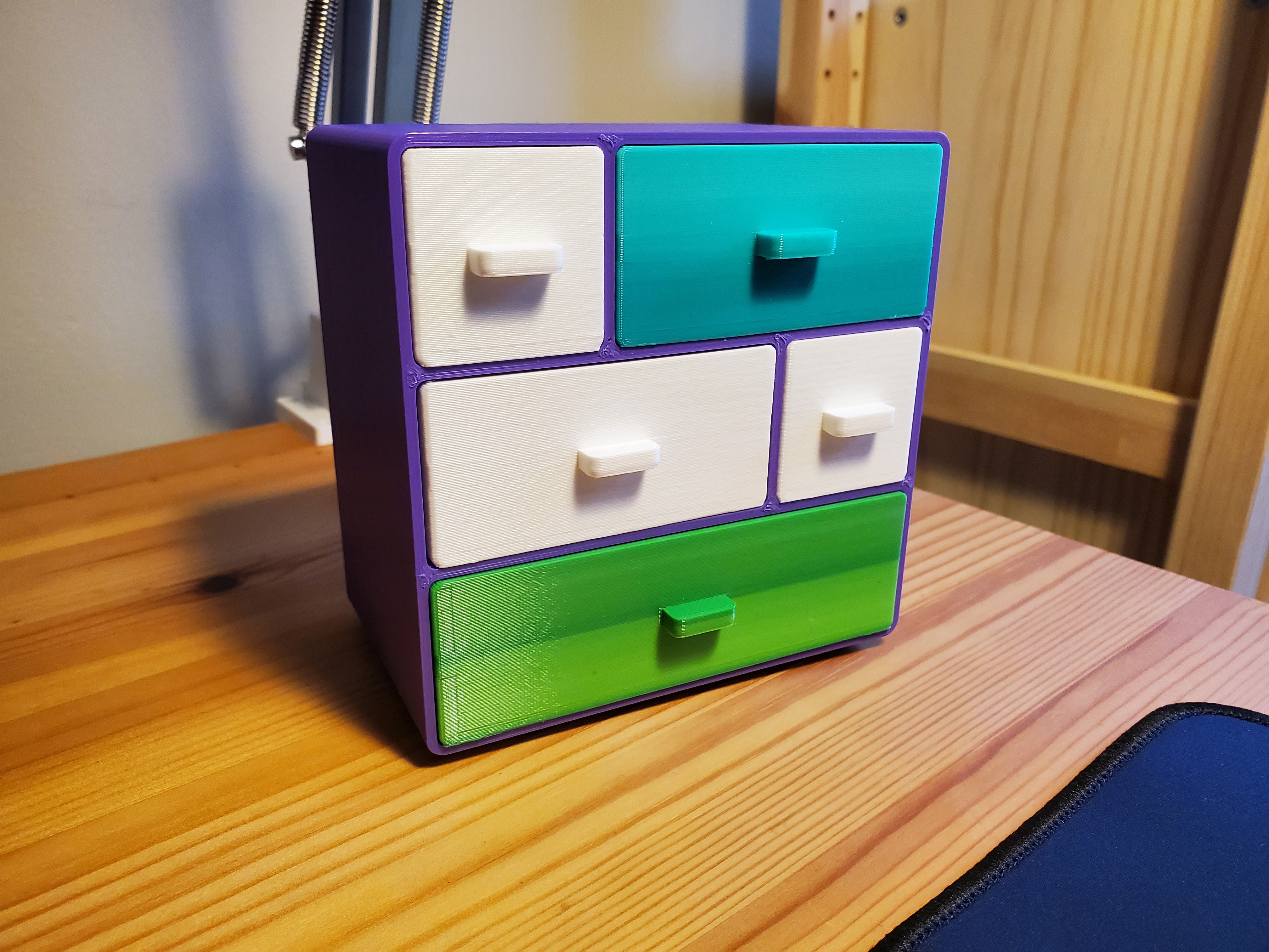 Parametric MiniDresser 3x3 (FreeCAD)