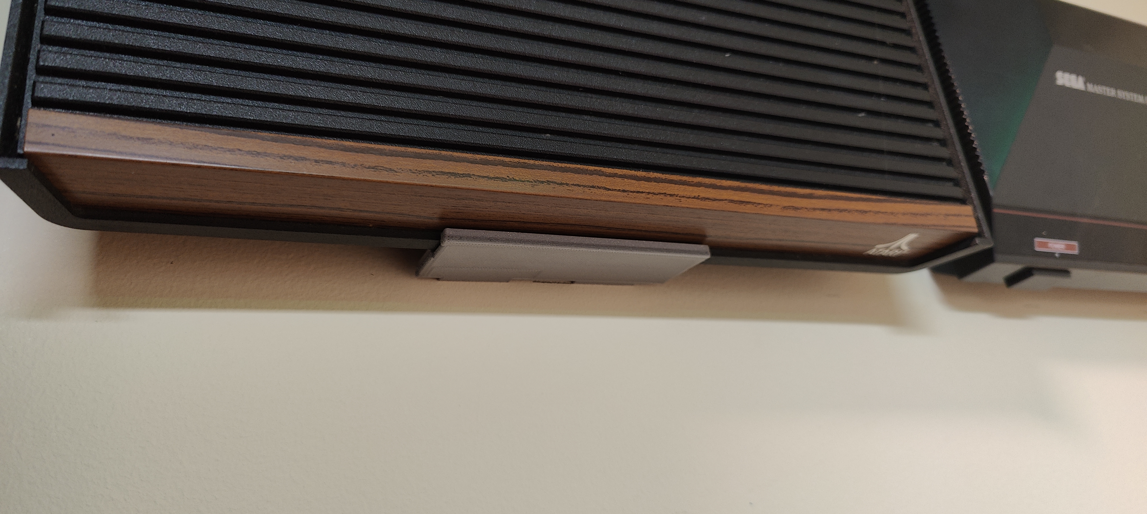 Atari Console Wall Mount — miniatura 2