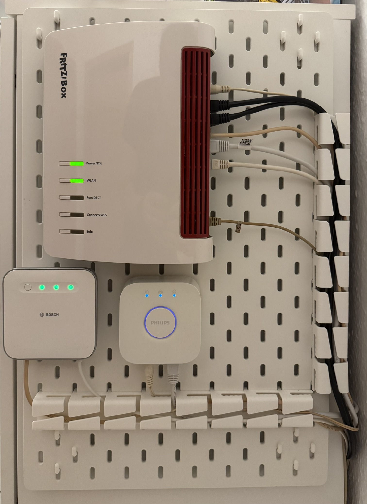 Skadis cable channel vertical
