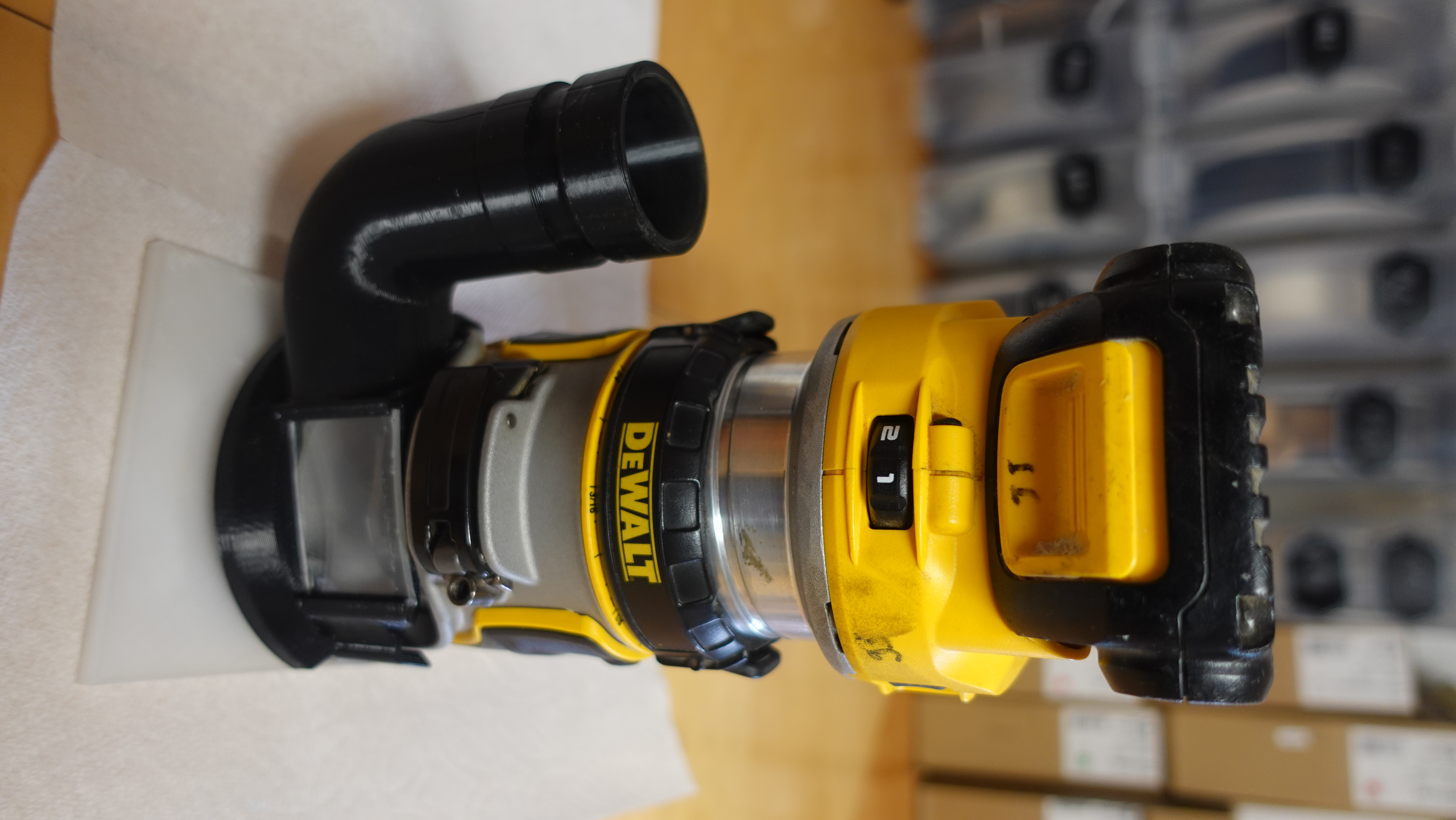 Remix of dust port for DeWalt Palm Routers